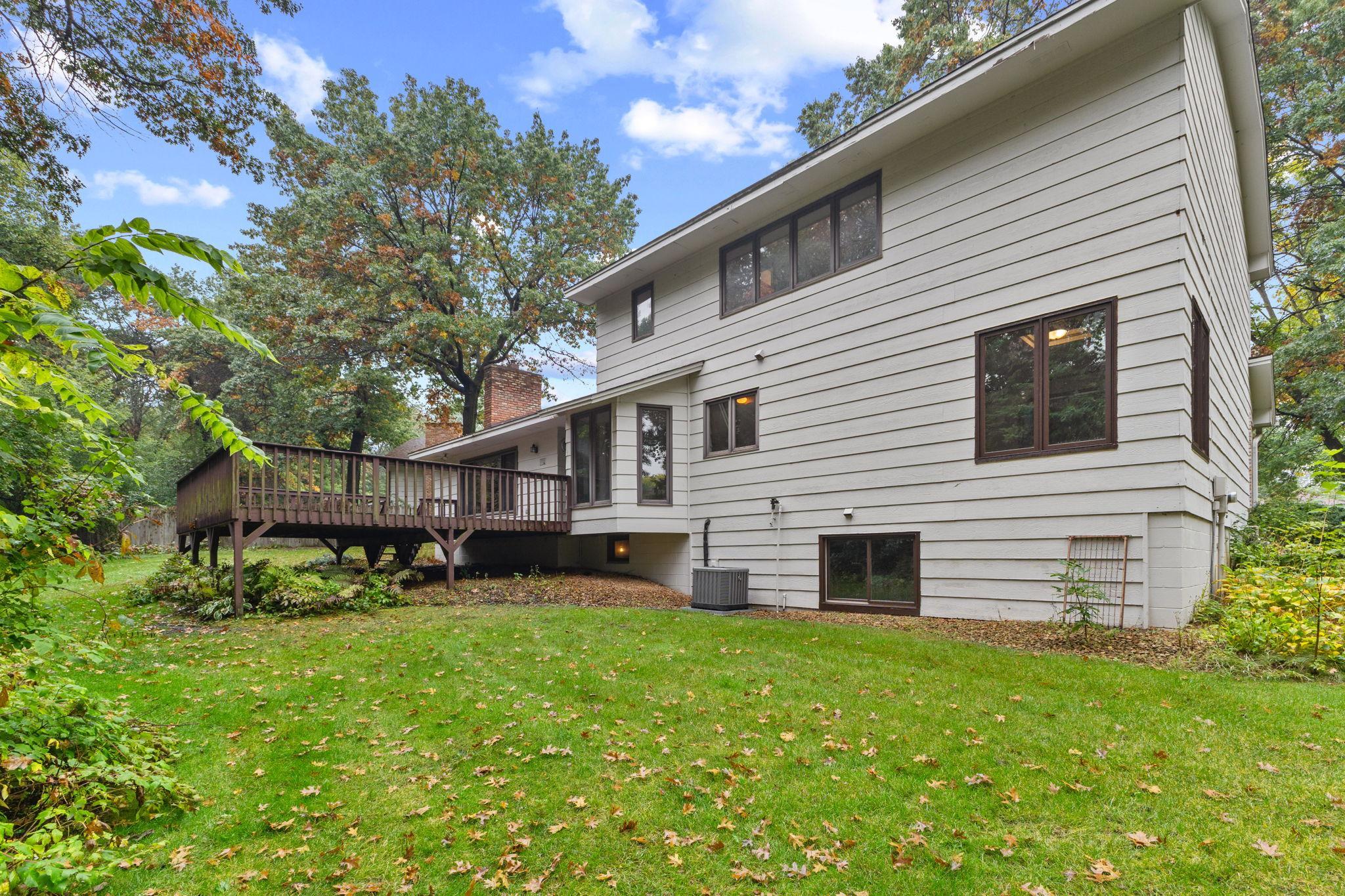 main property photo 27