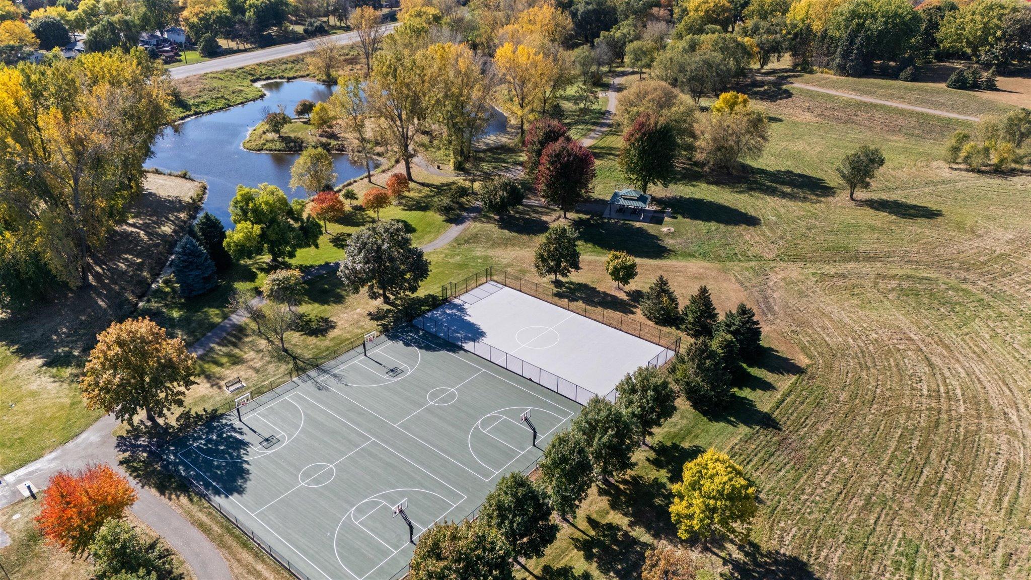 main property photo 25