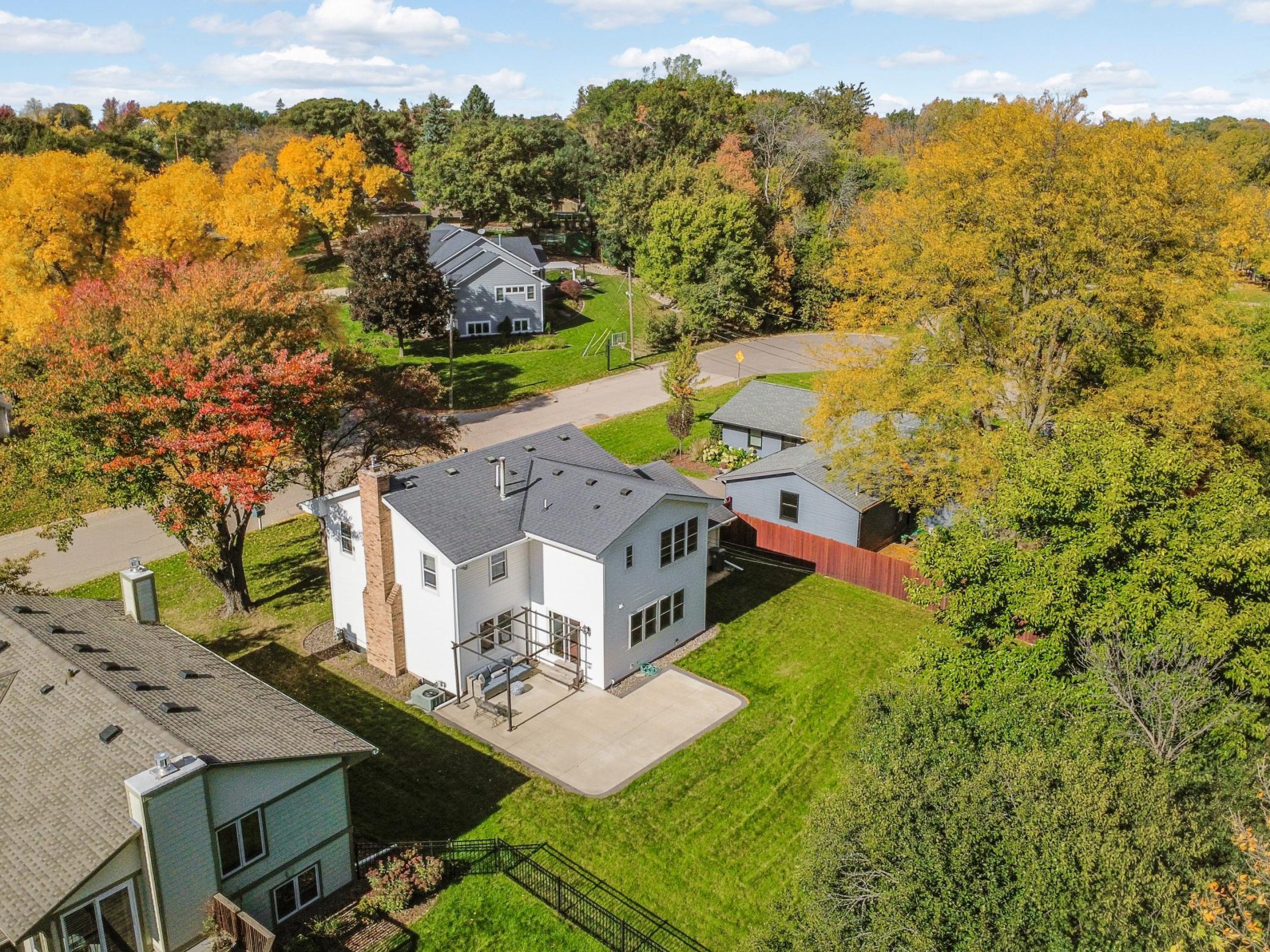 main property photo 34