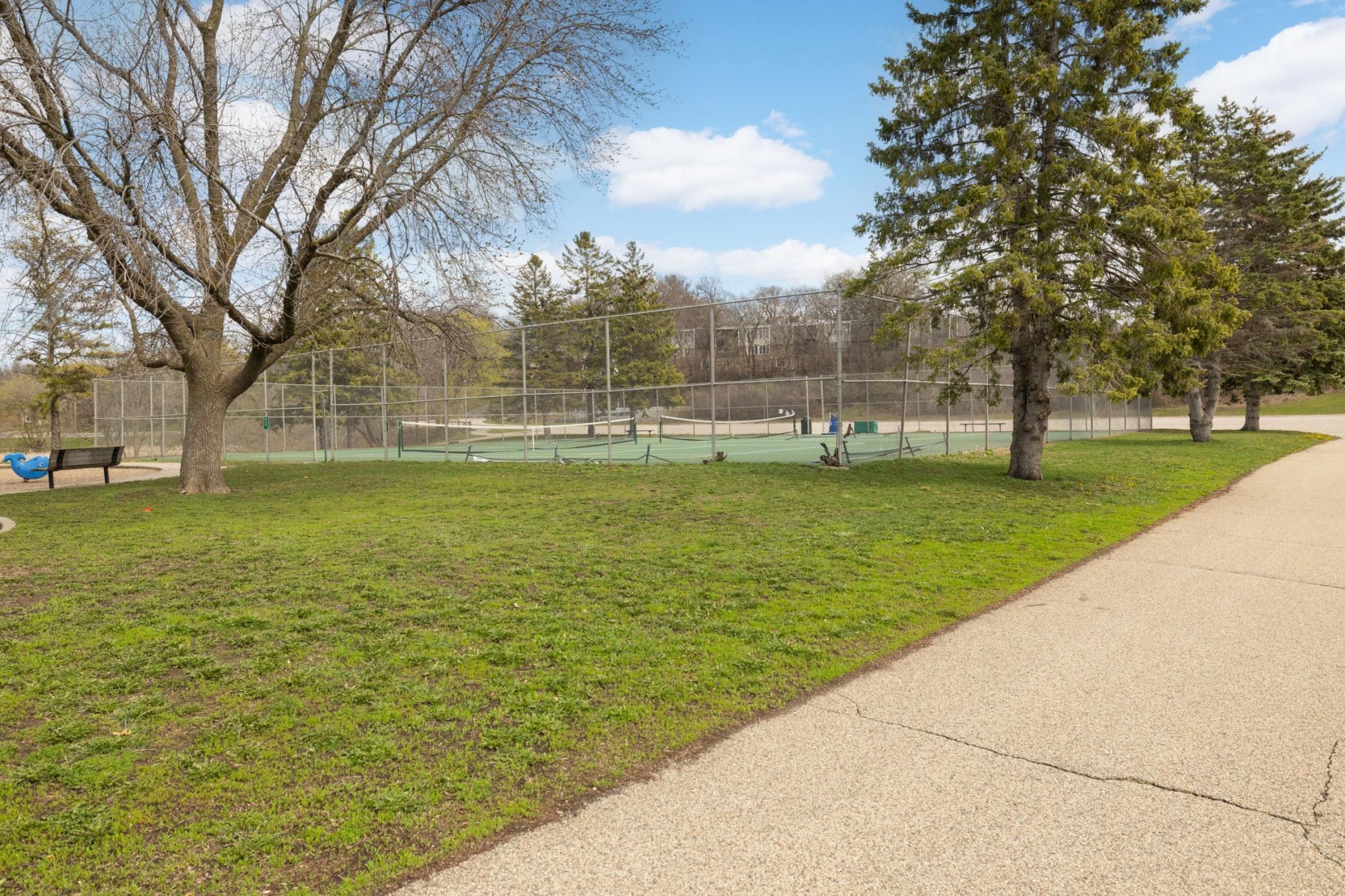 main property photo 40