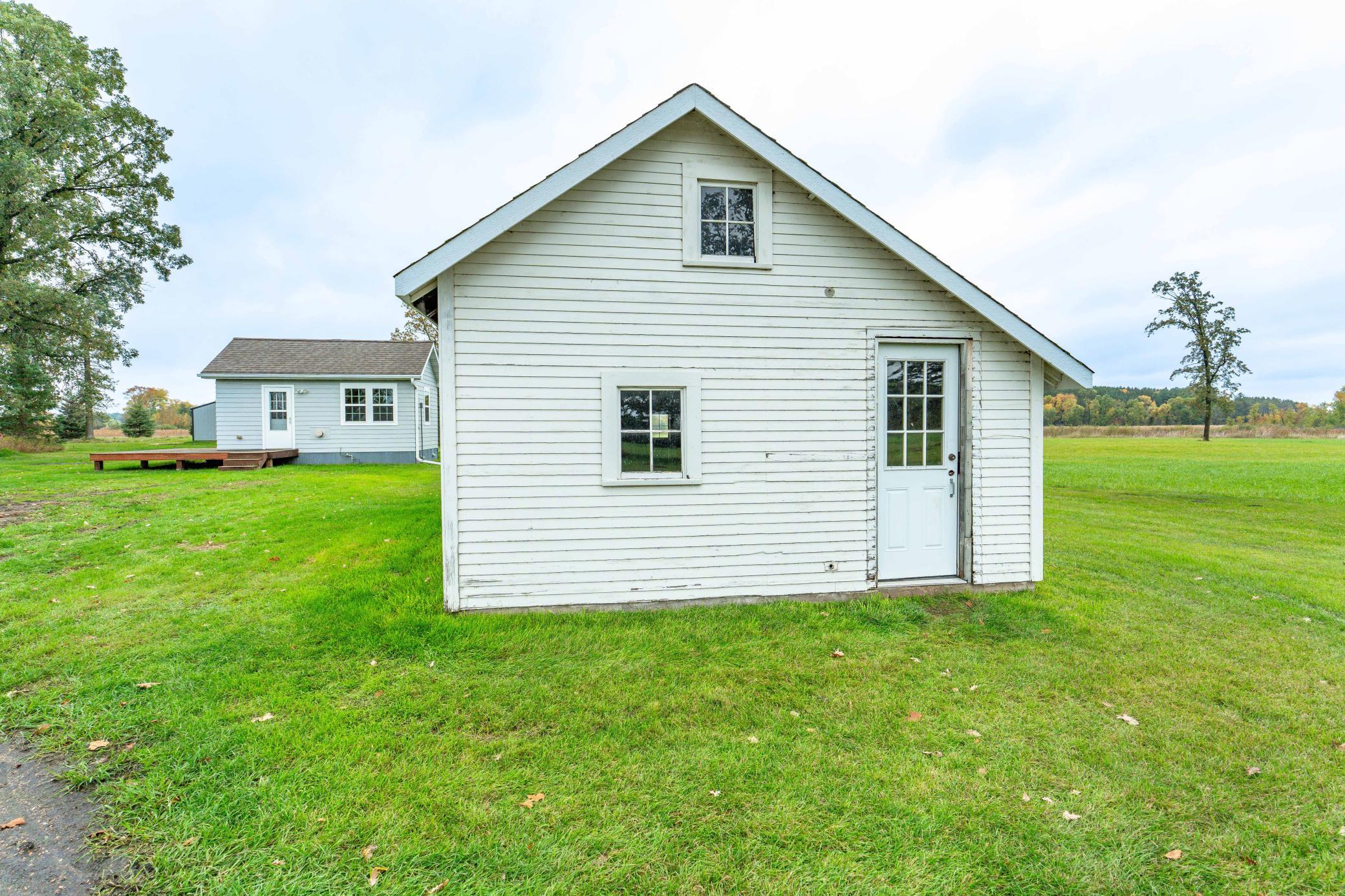 main property photo 16