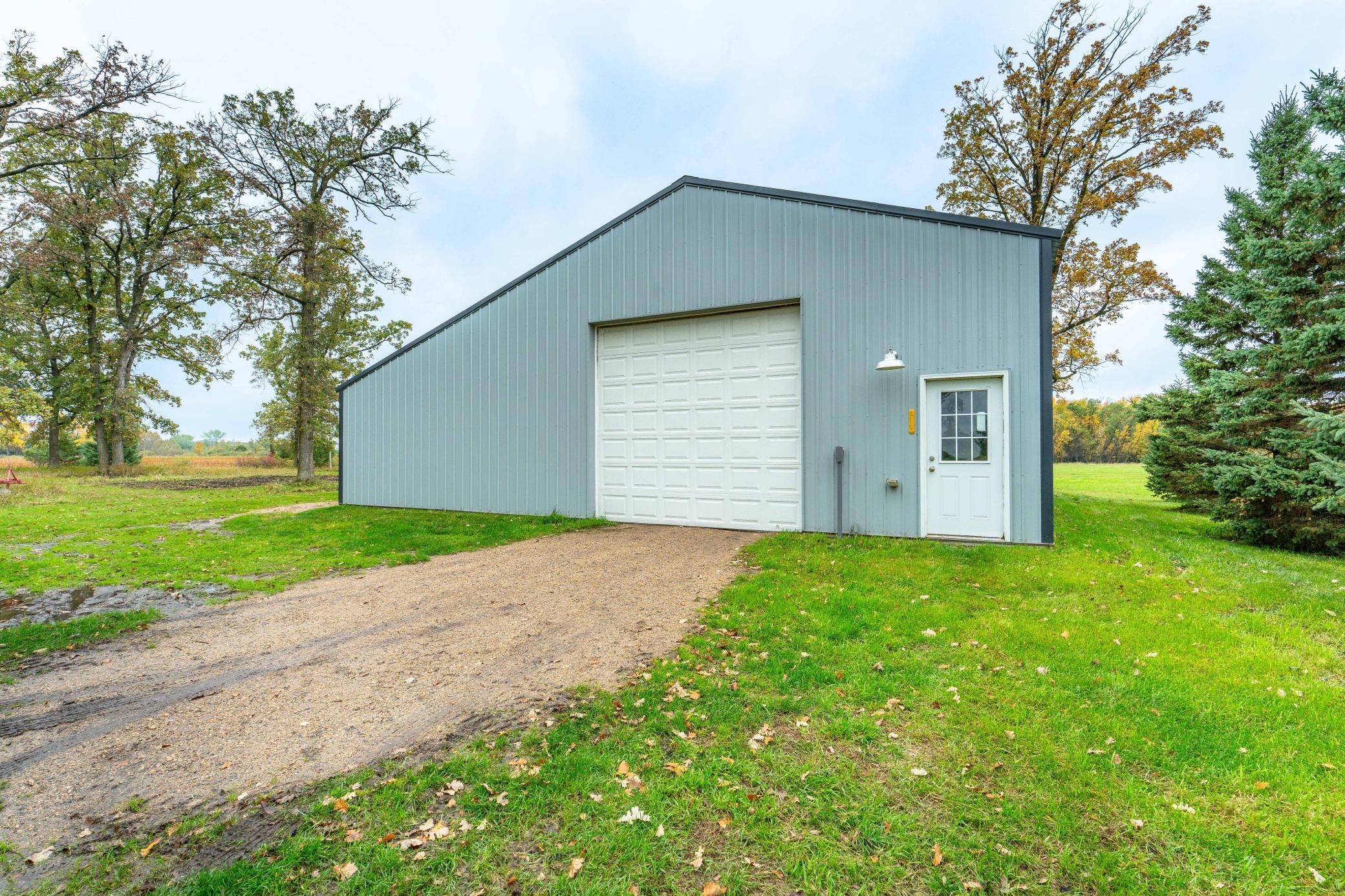 main property photo 27