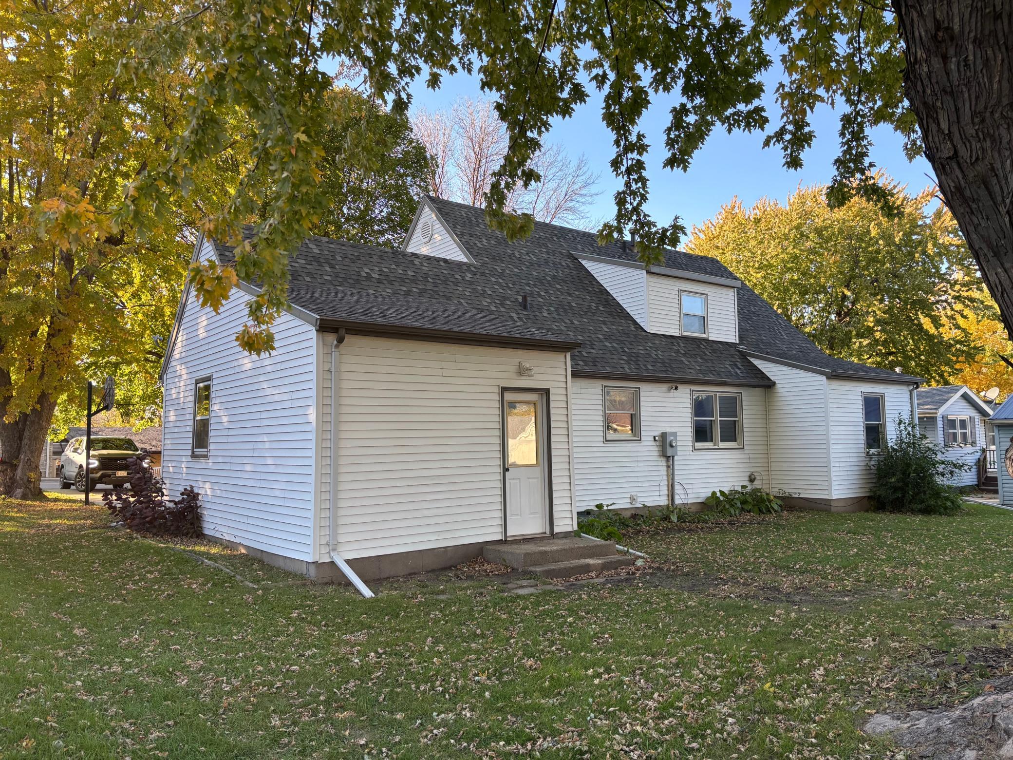 main property photo 29