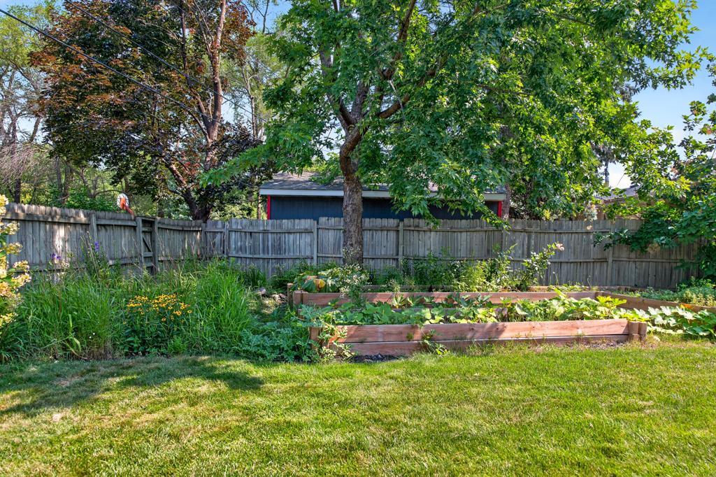 main property photo 96
