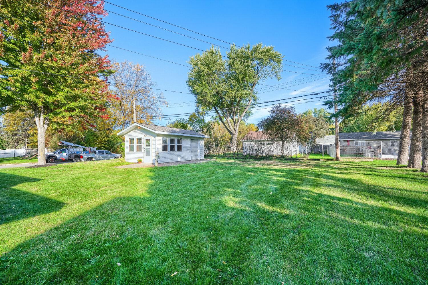 main property photo 16