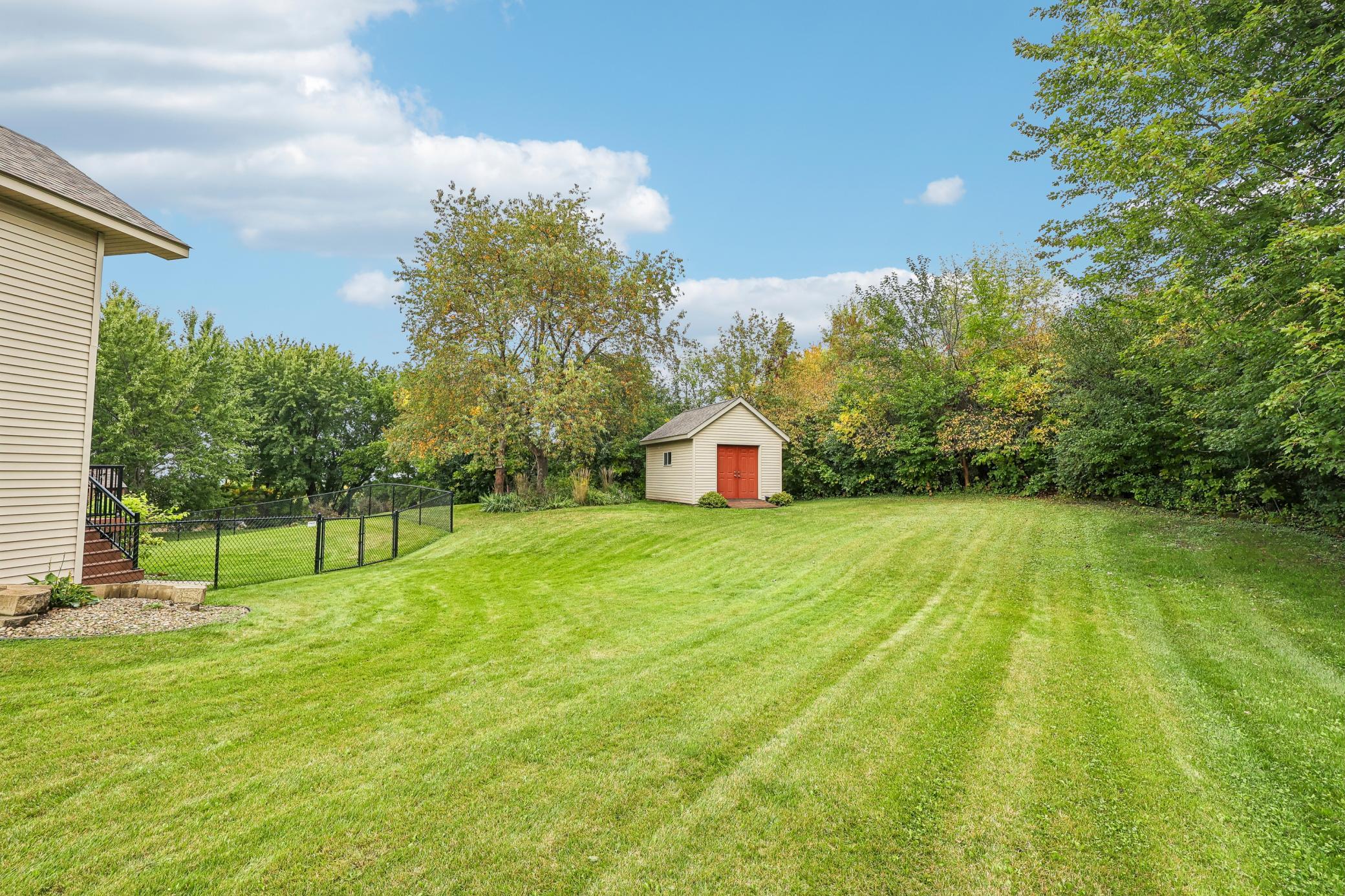 main property photo 34