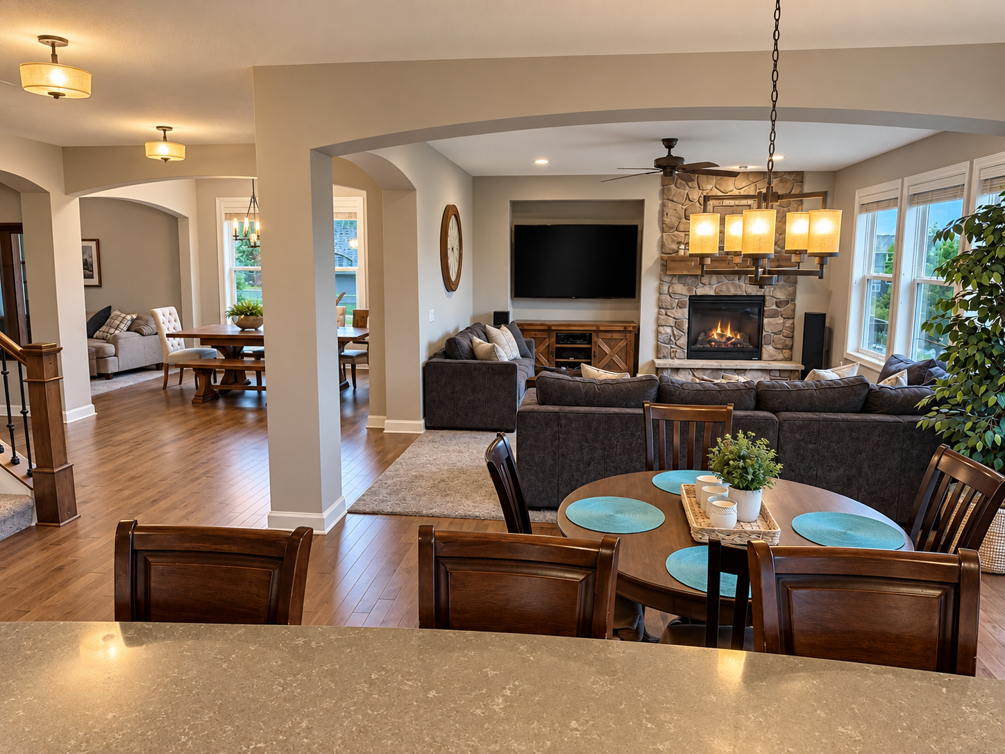 main property photo 6