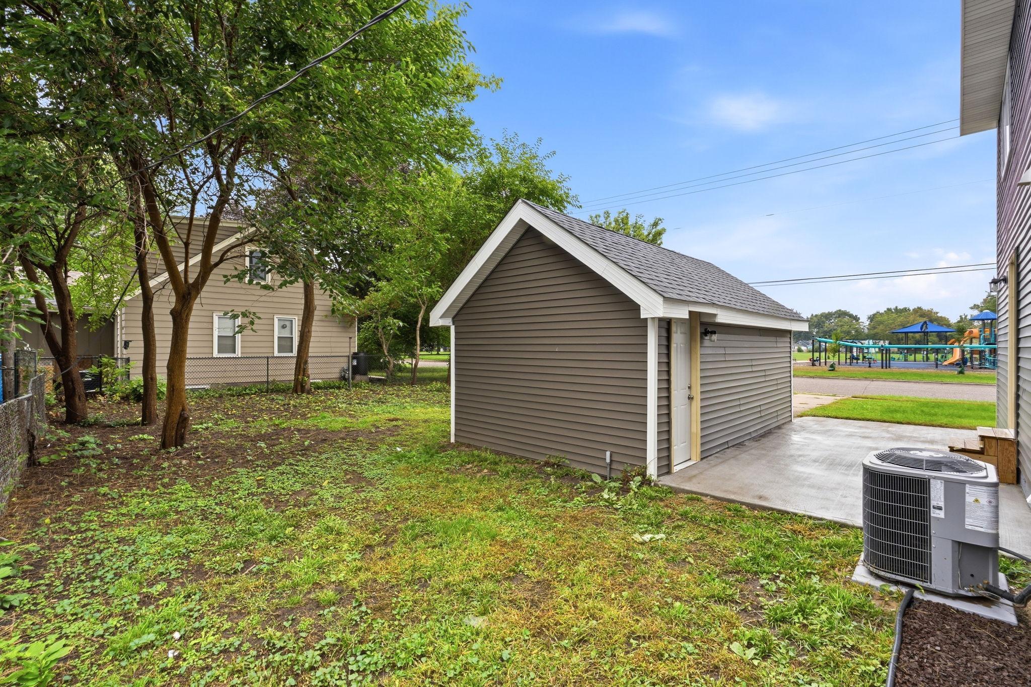 main property photo 6