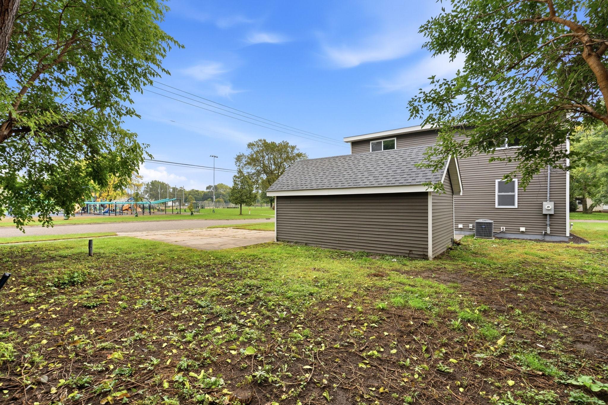 main property photo 7