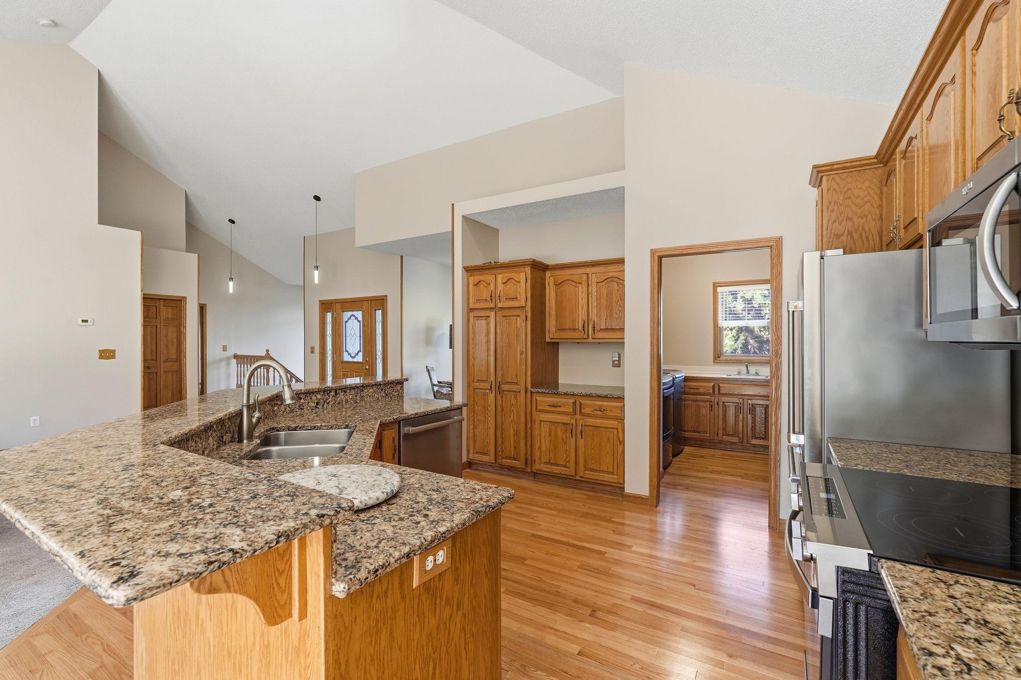 main property photo 17
