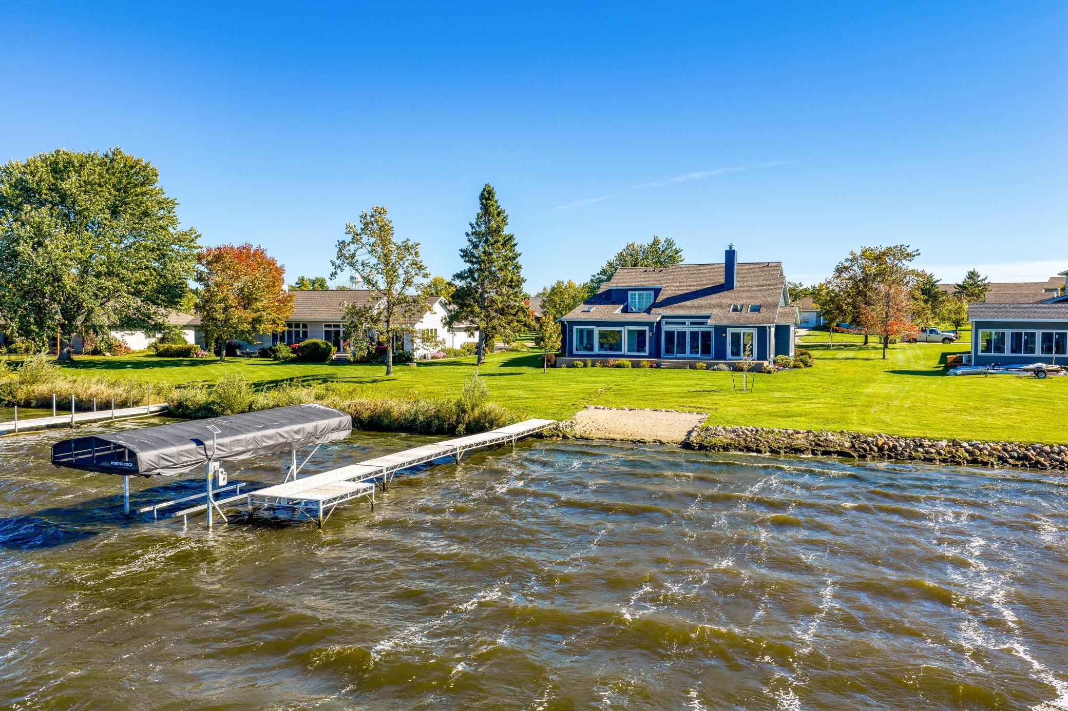 main property photo 44