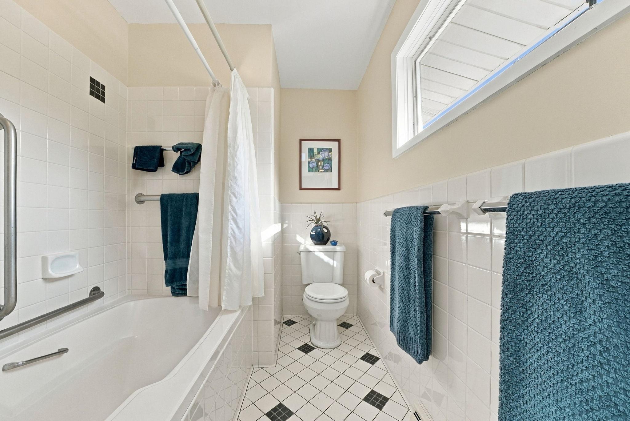 main property photo 68