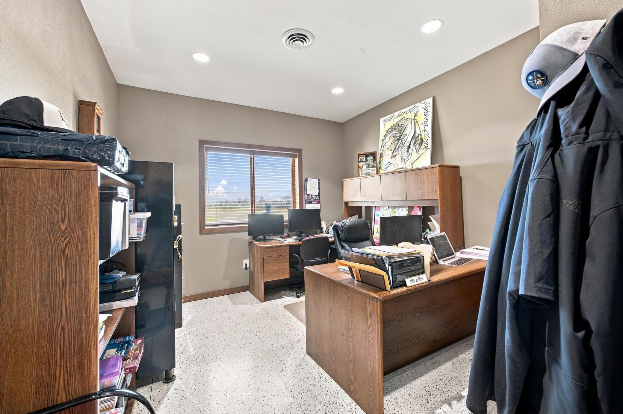 main property photo 37