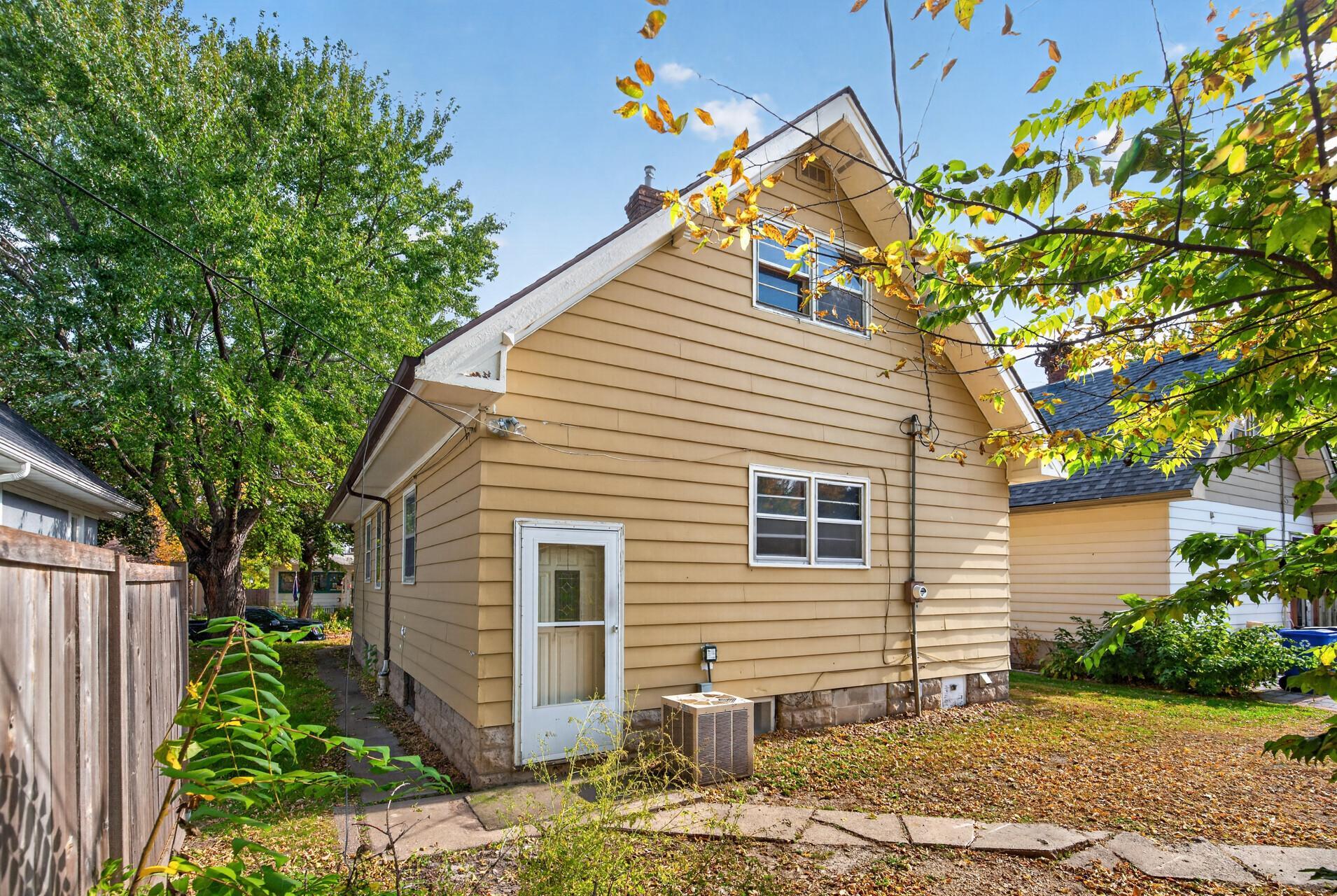 main property photo 37
