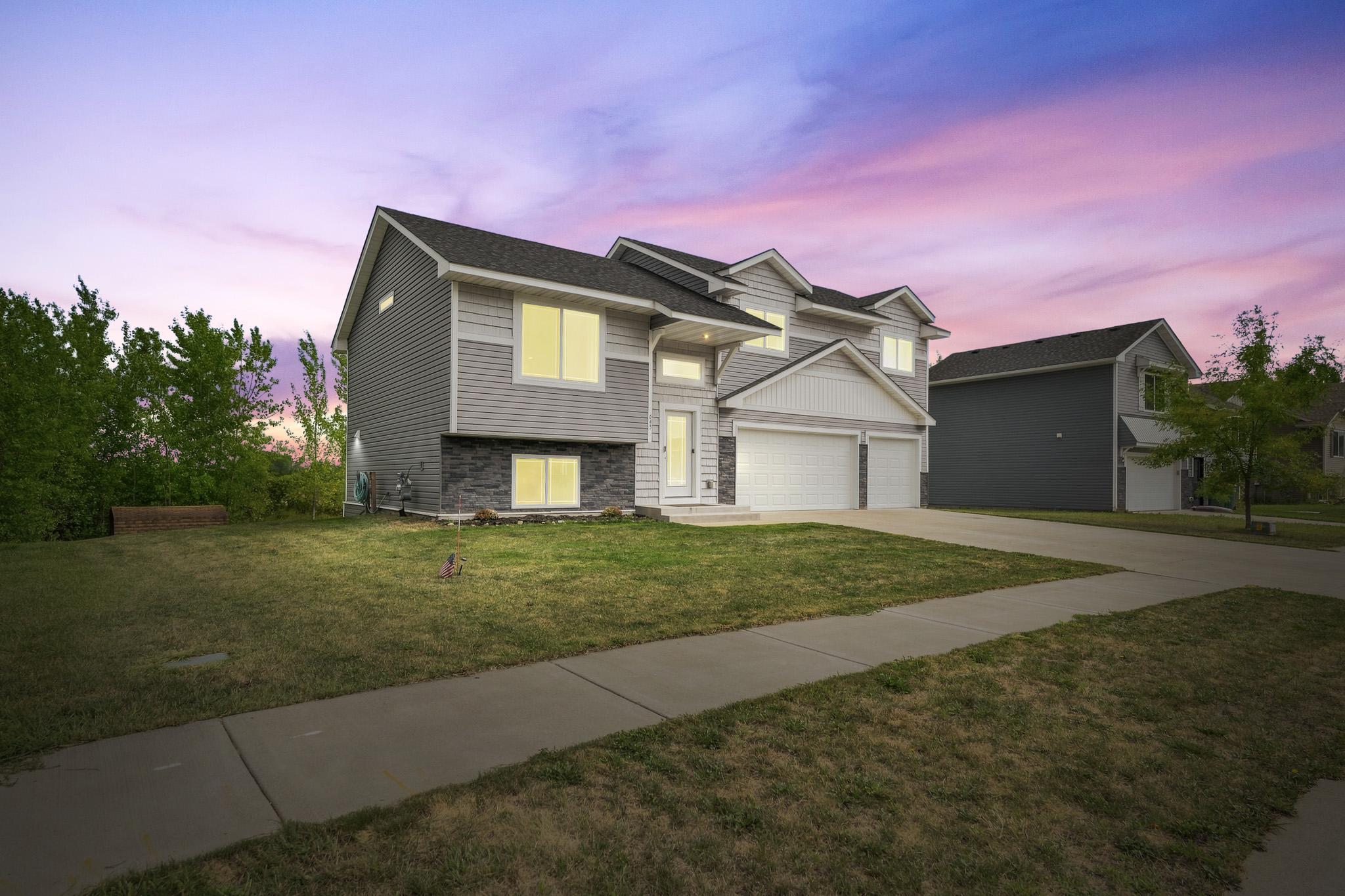 main property photo 45