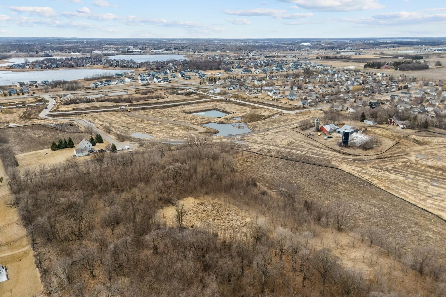 main property photo 23