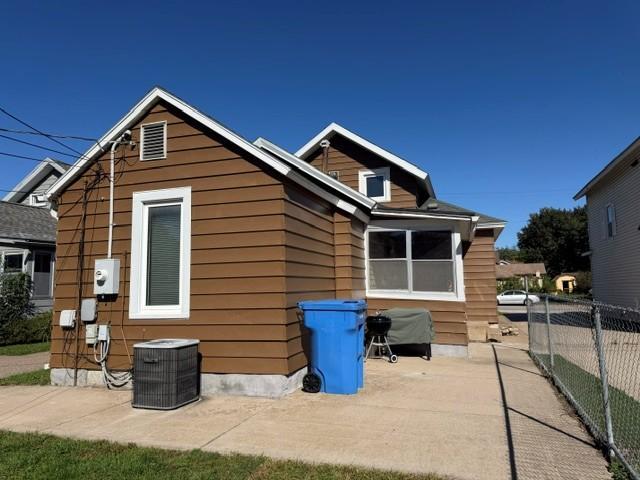 main property photo 16