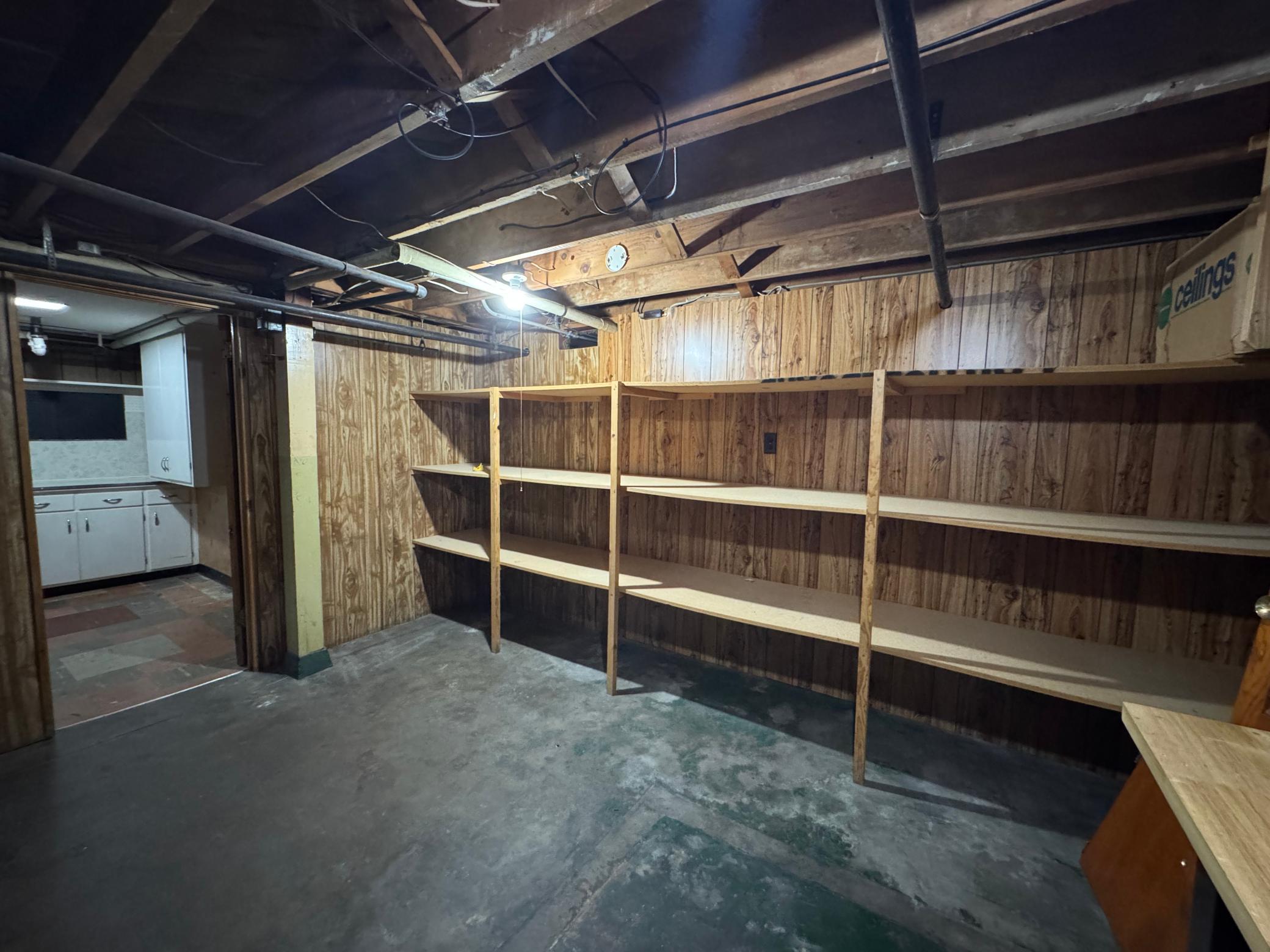 main property photo 32