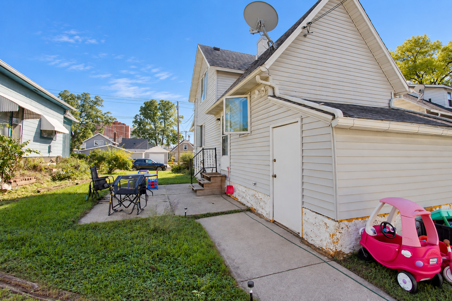 main property photo 18