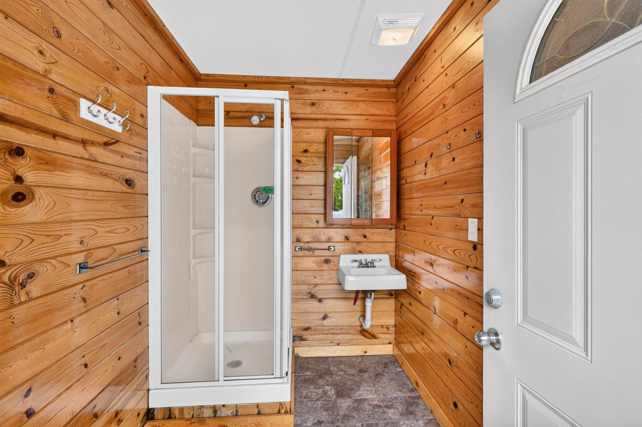main property photo 76