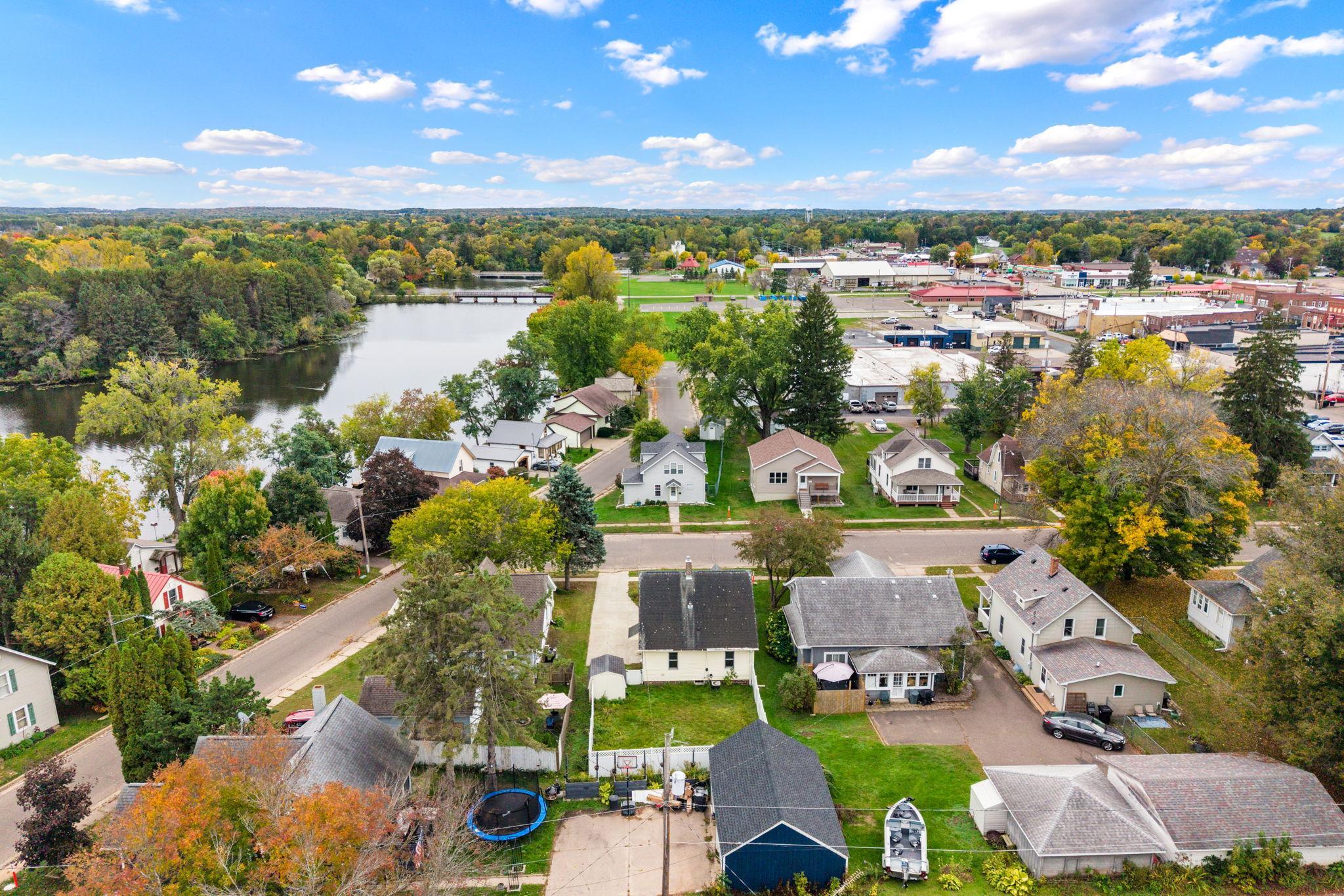 main property photo 32