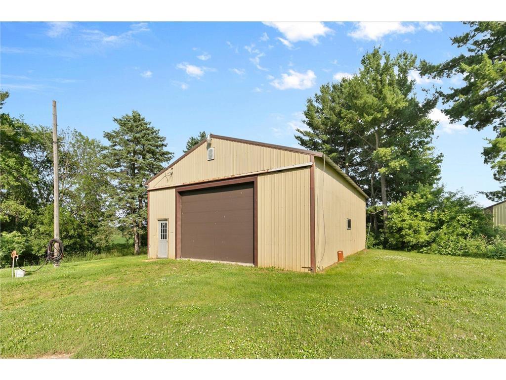 main property photo 20