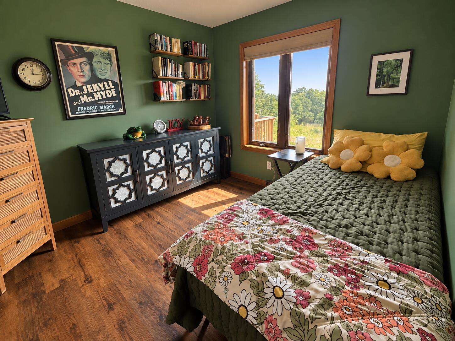 main property photo 18