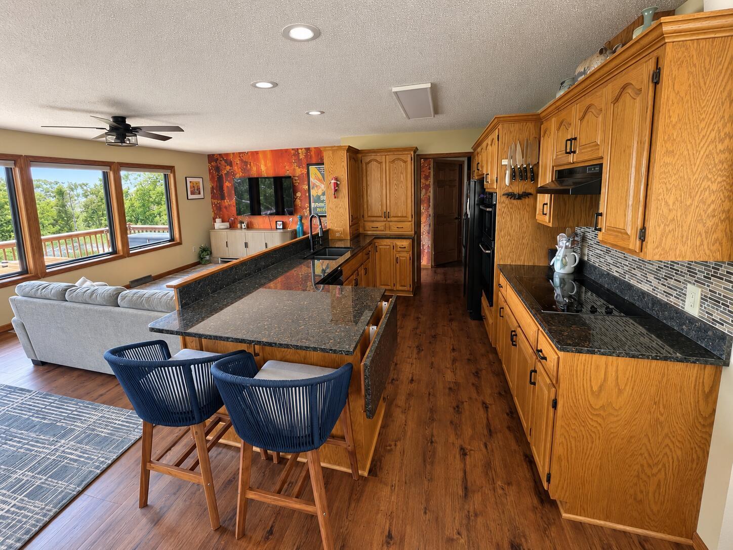 main property photo 8