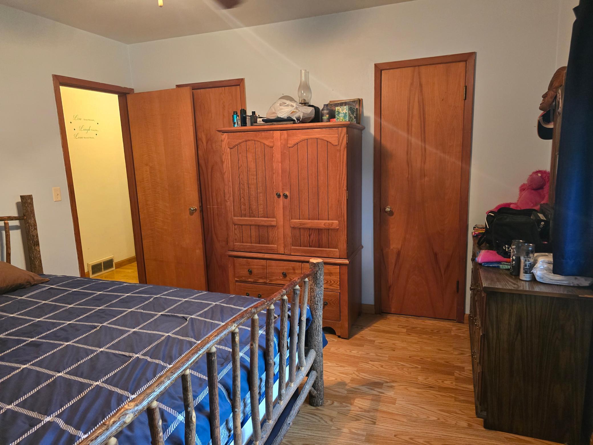 main property photo 7