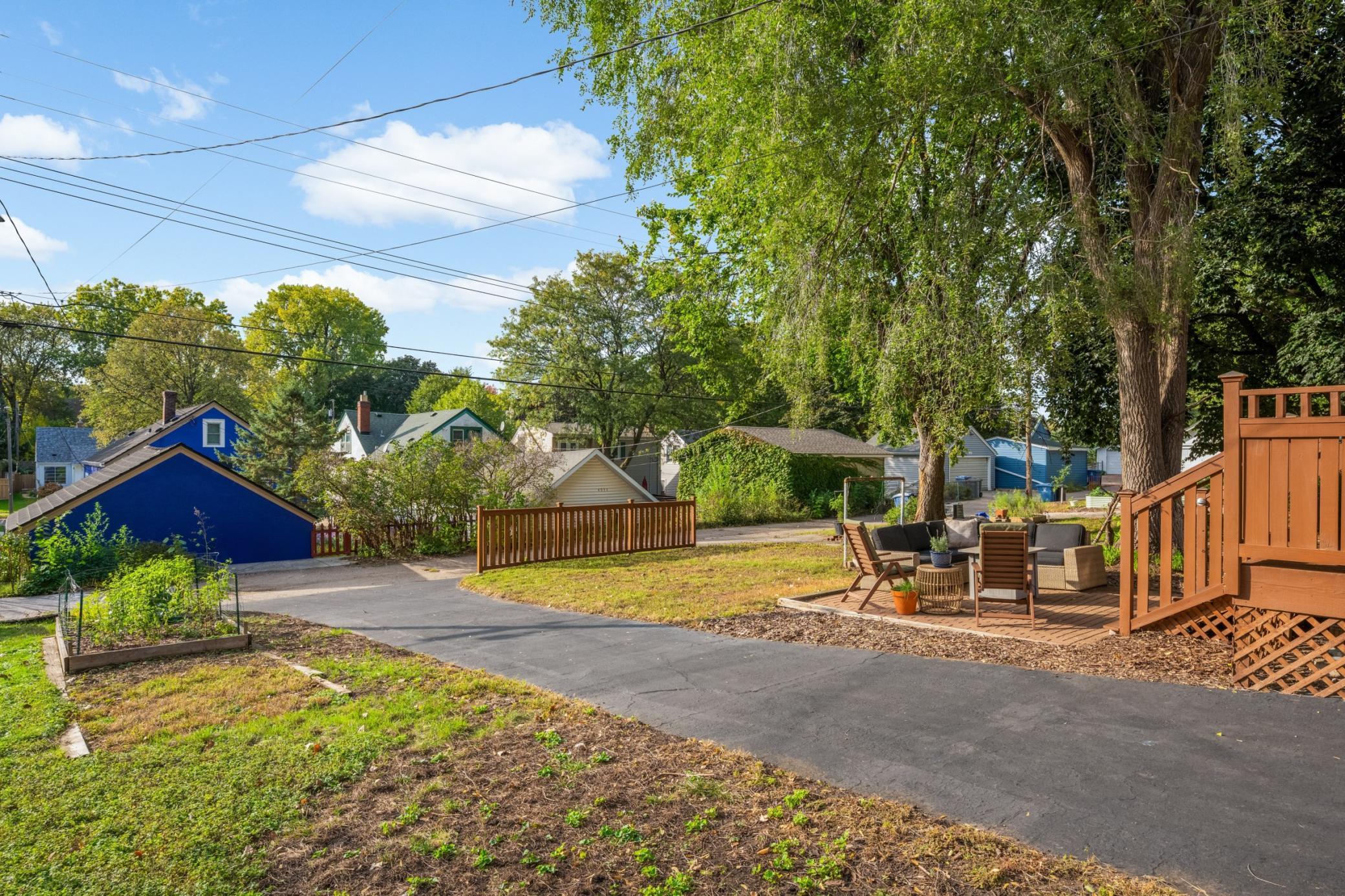 main property photo 29
