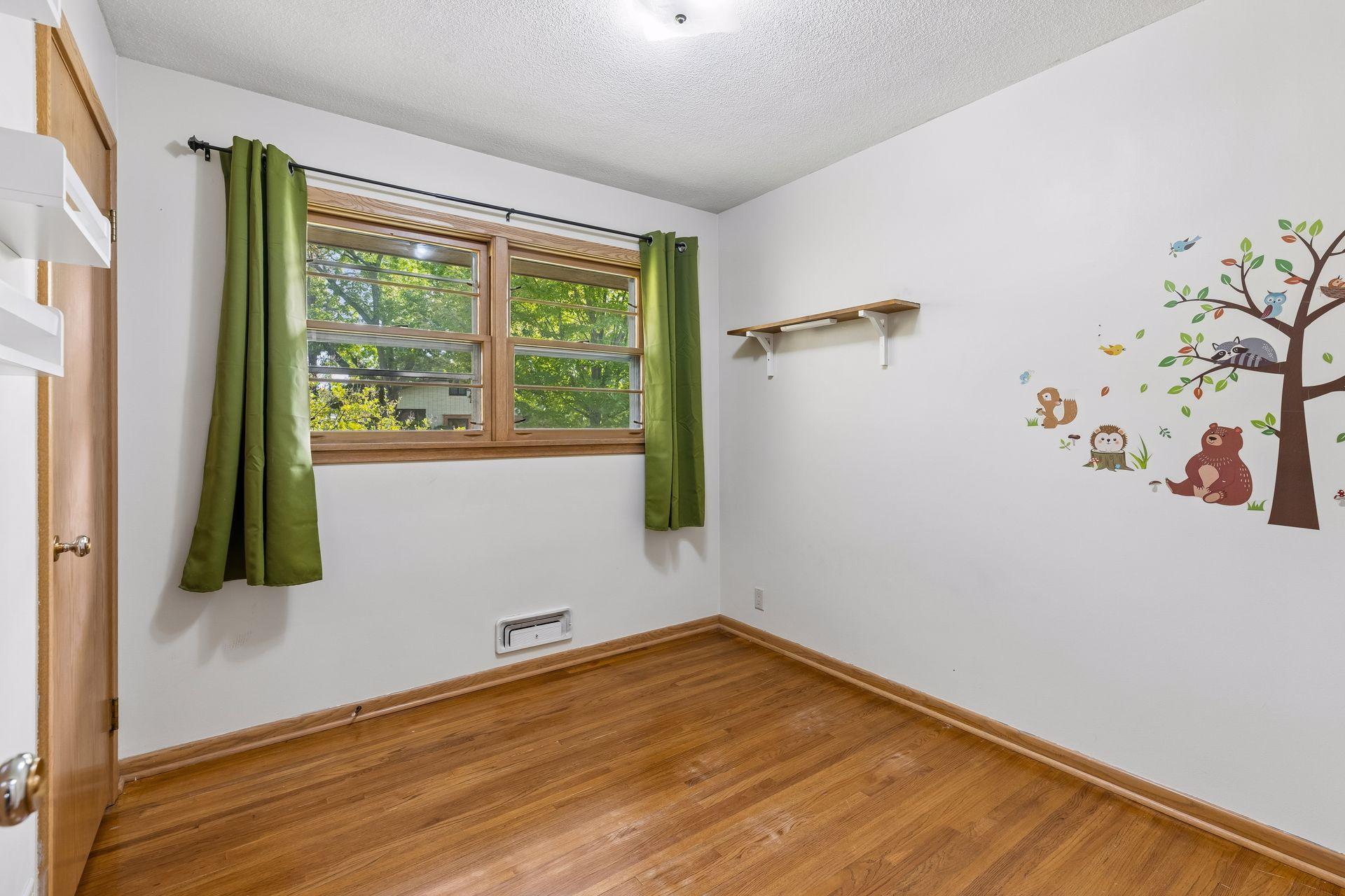 main property photo 17
