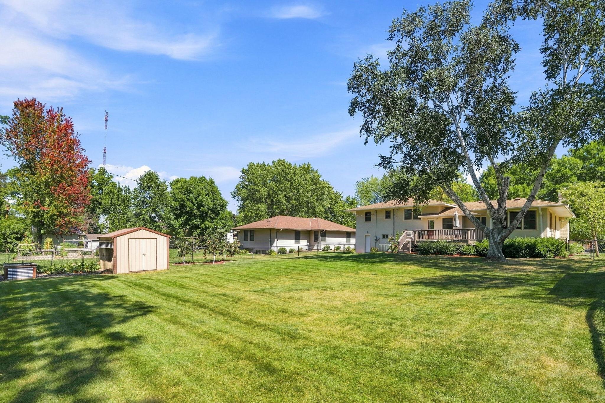 main property photo 45