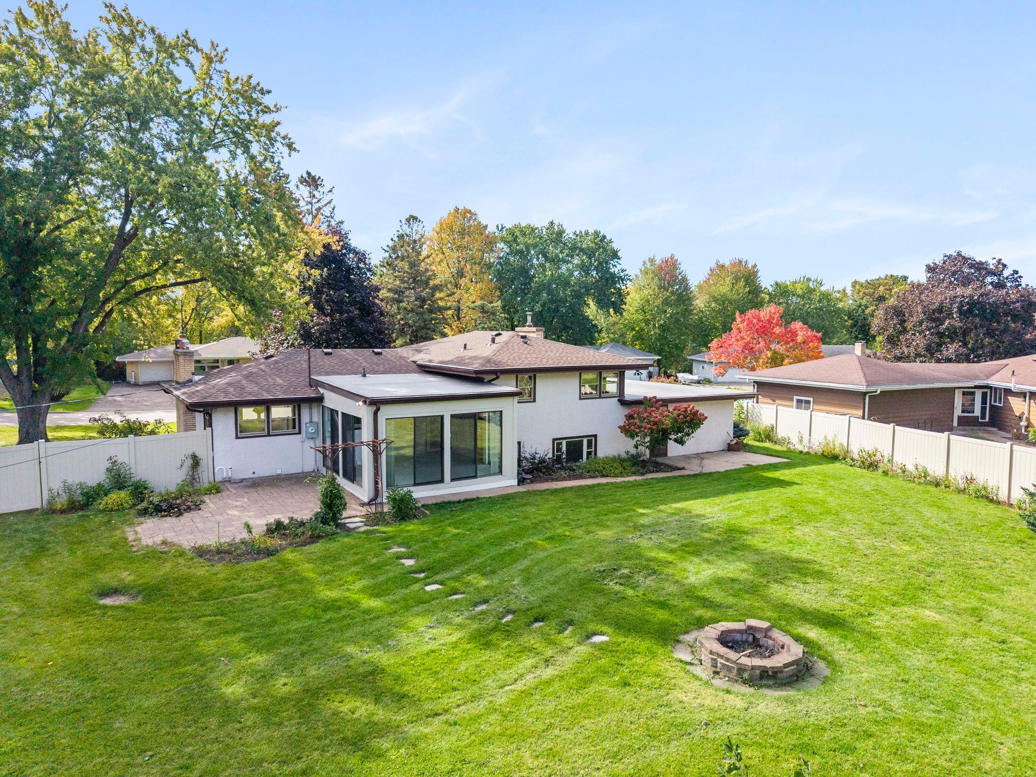 main property photo 41