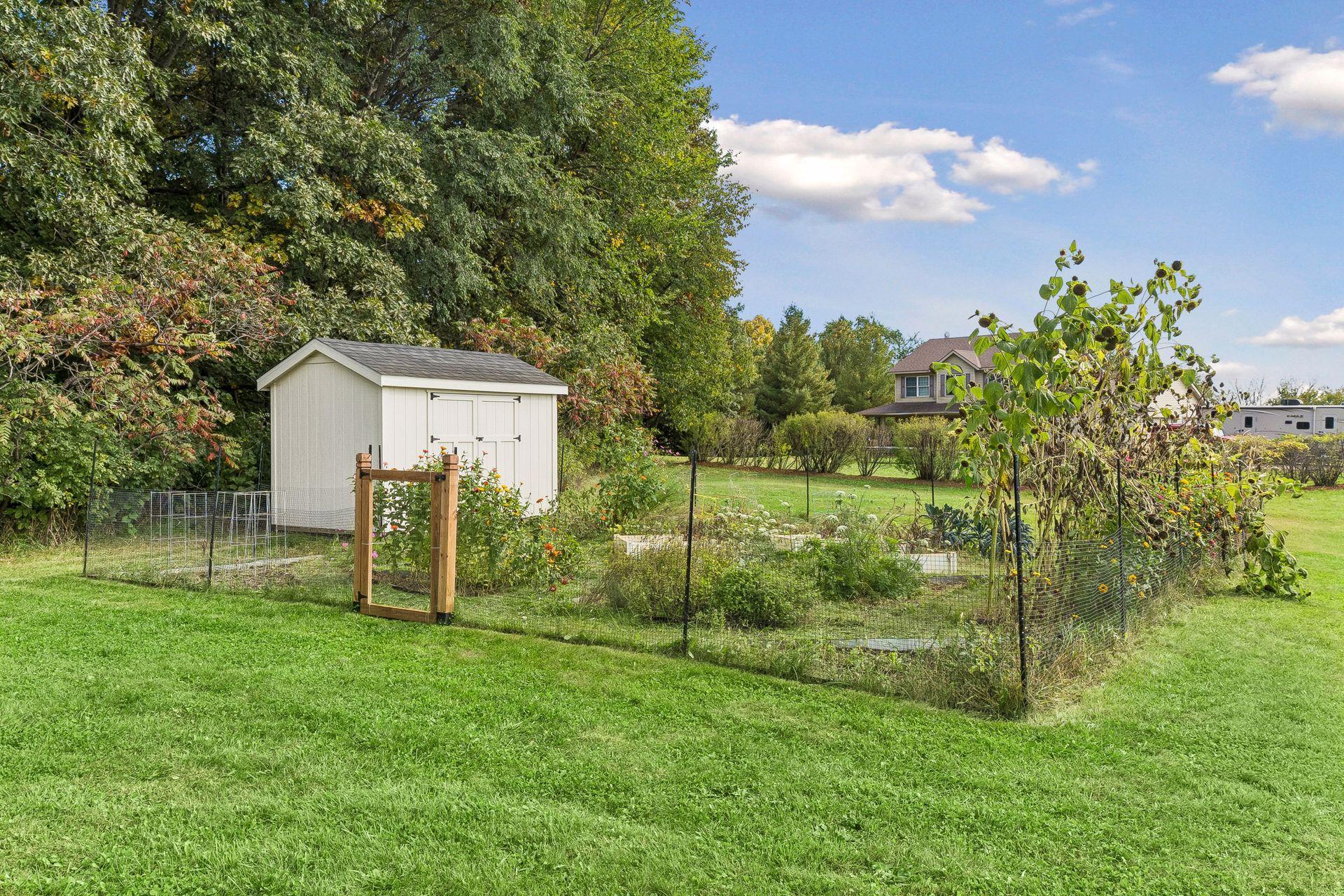 main property photo 36