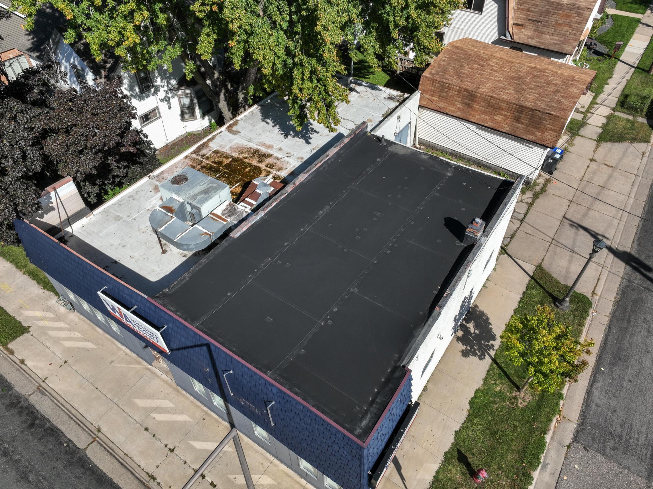 main property photo 40