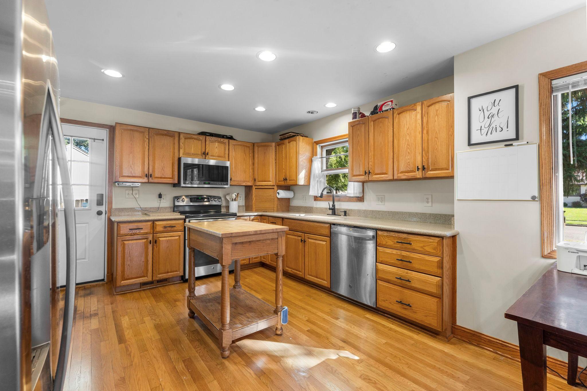 main property photo 16