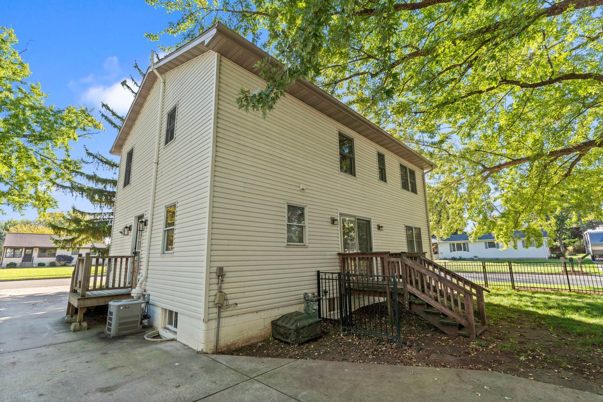 main property photo 47