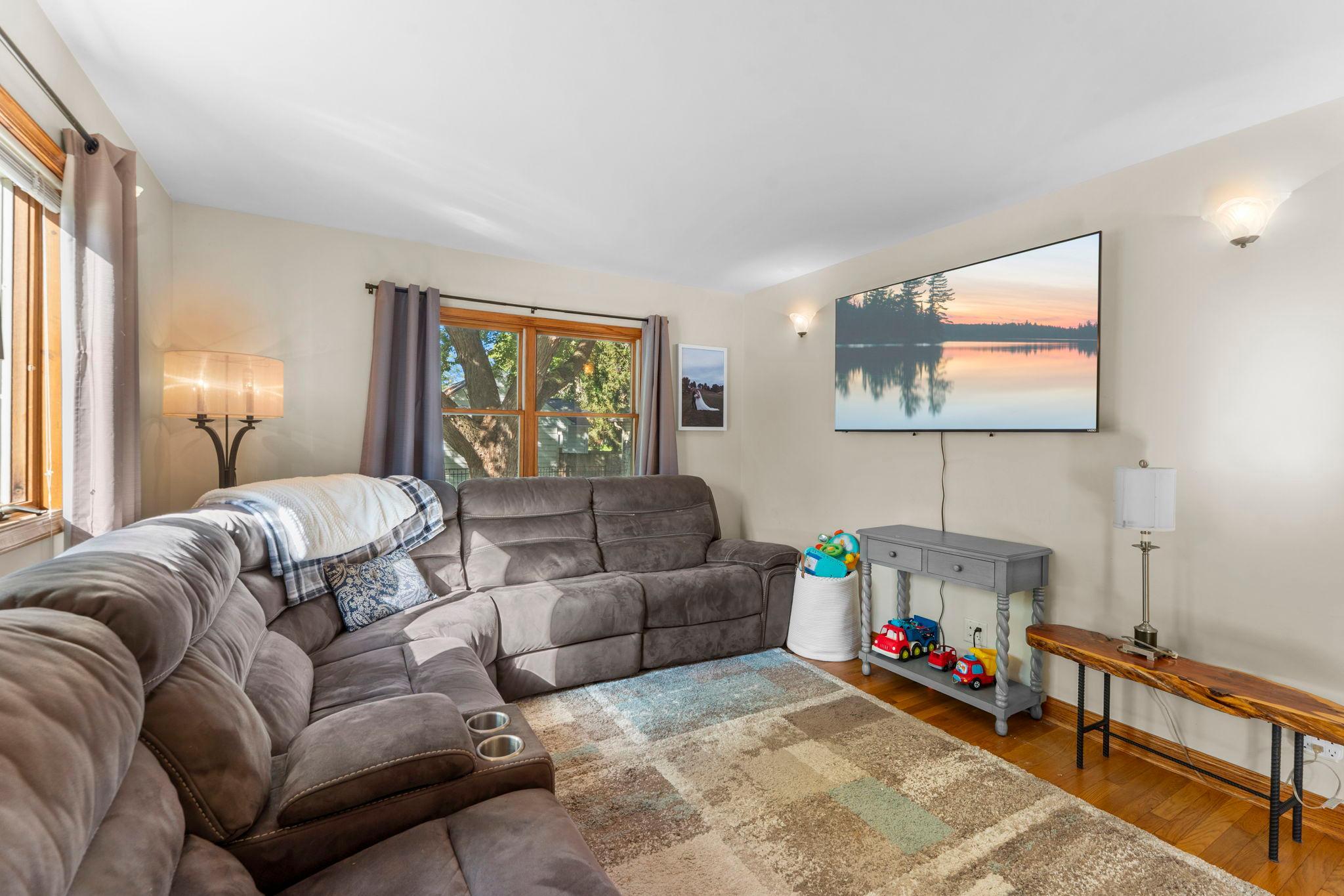 main property photo 8