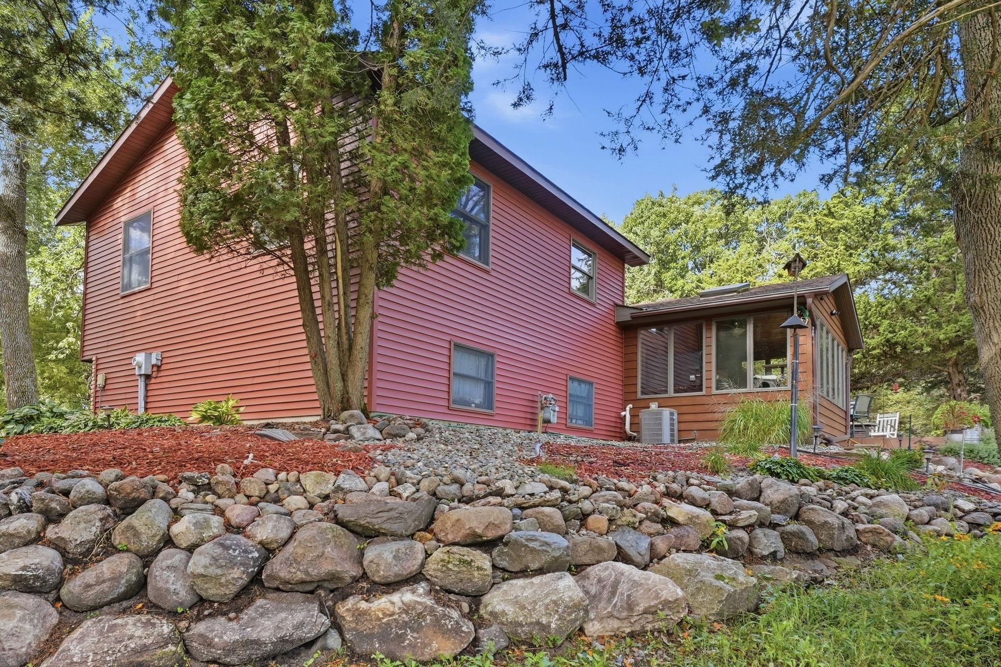 main property photo 70