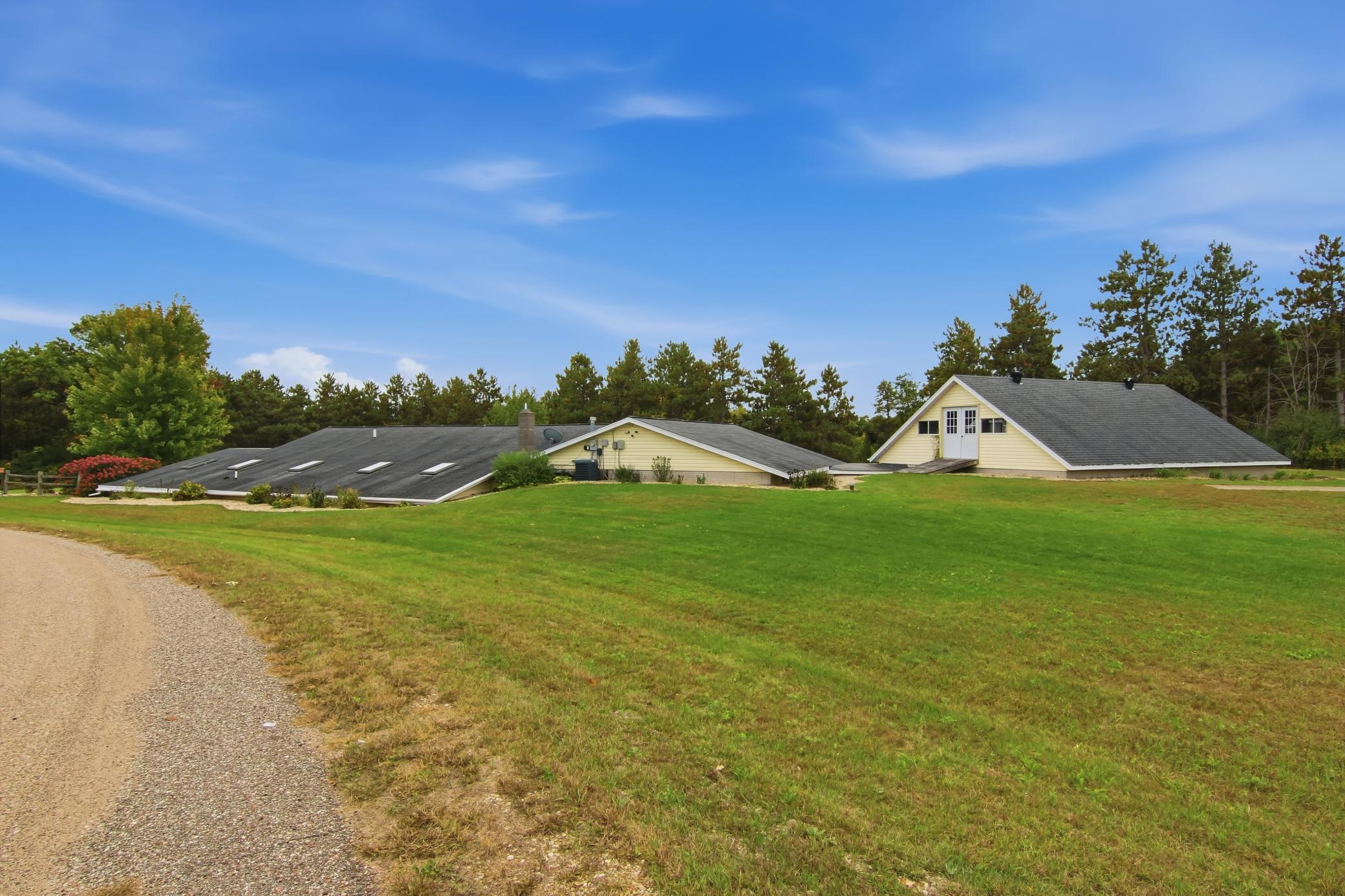main property photo 27