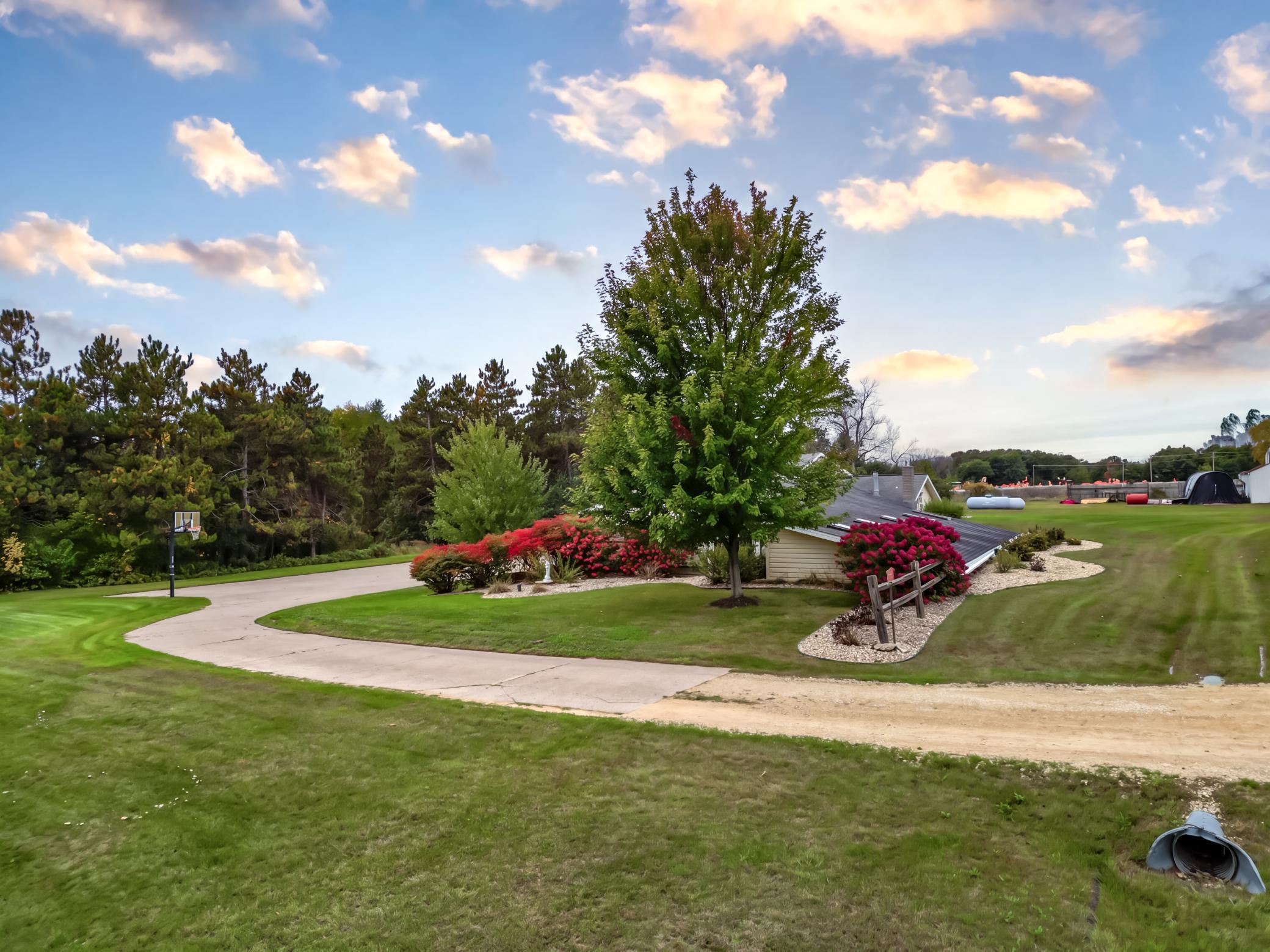 main property photo 36