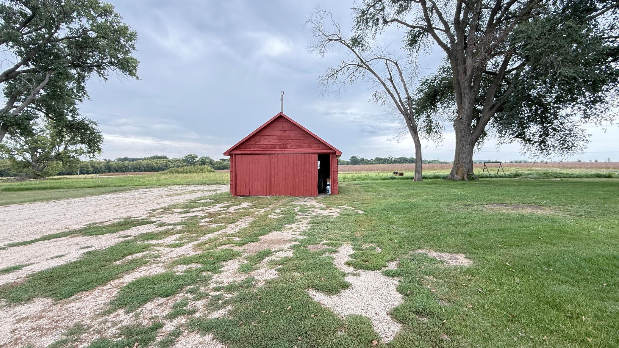 main property photo 47
