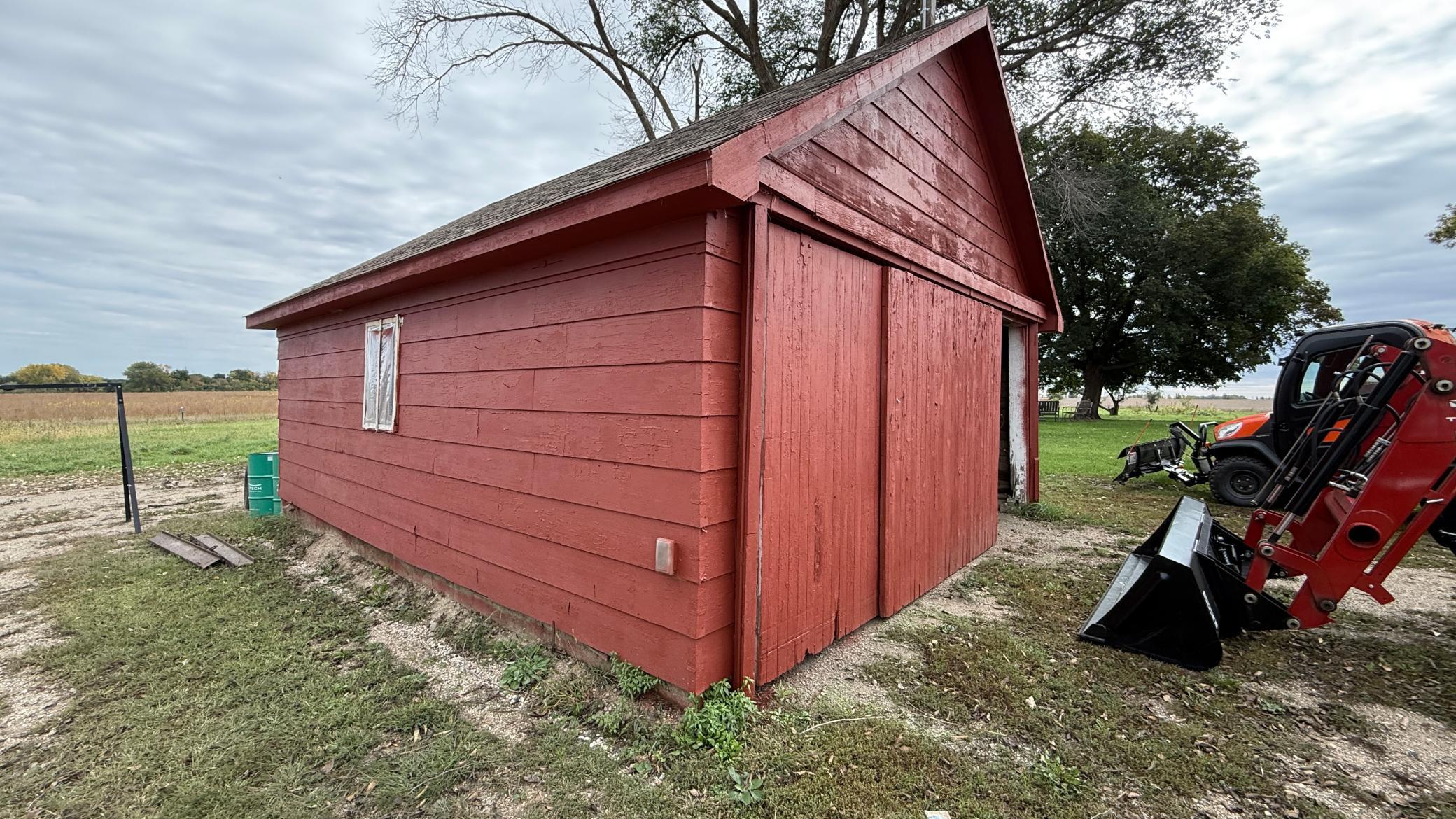 main property photo 49