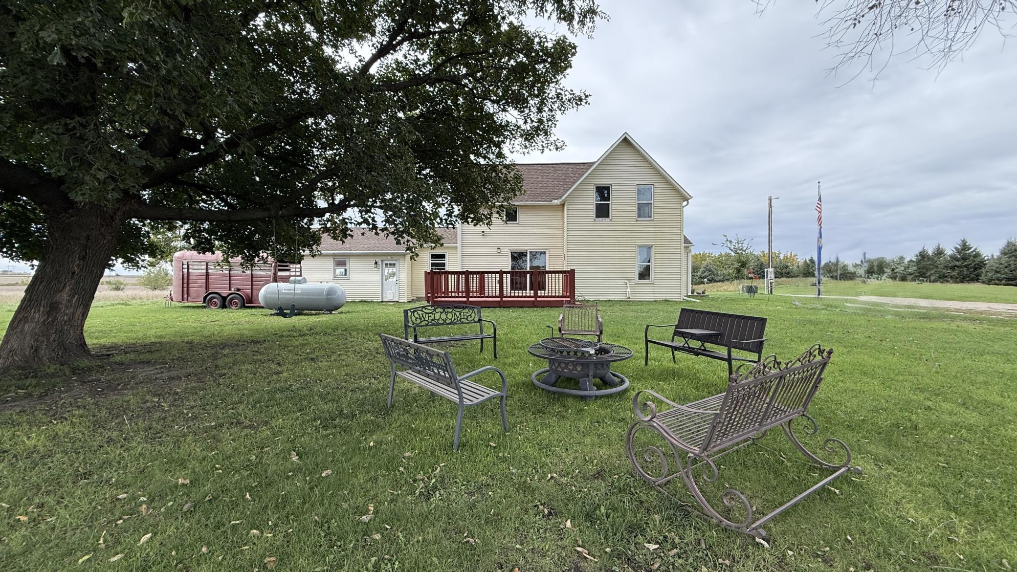 main property photo 7