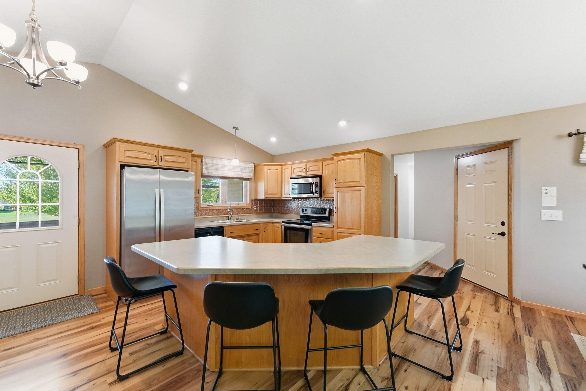 main property photo 12