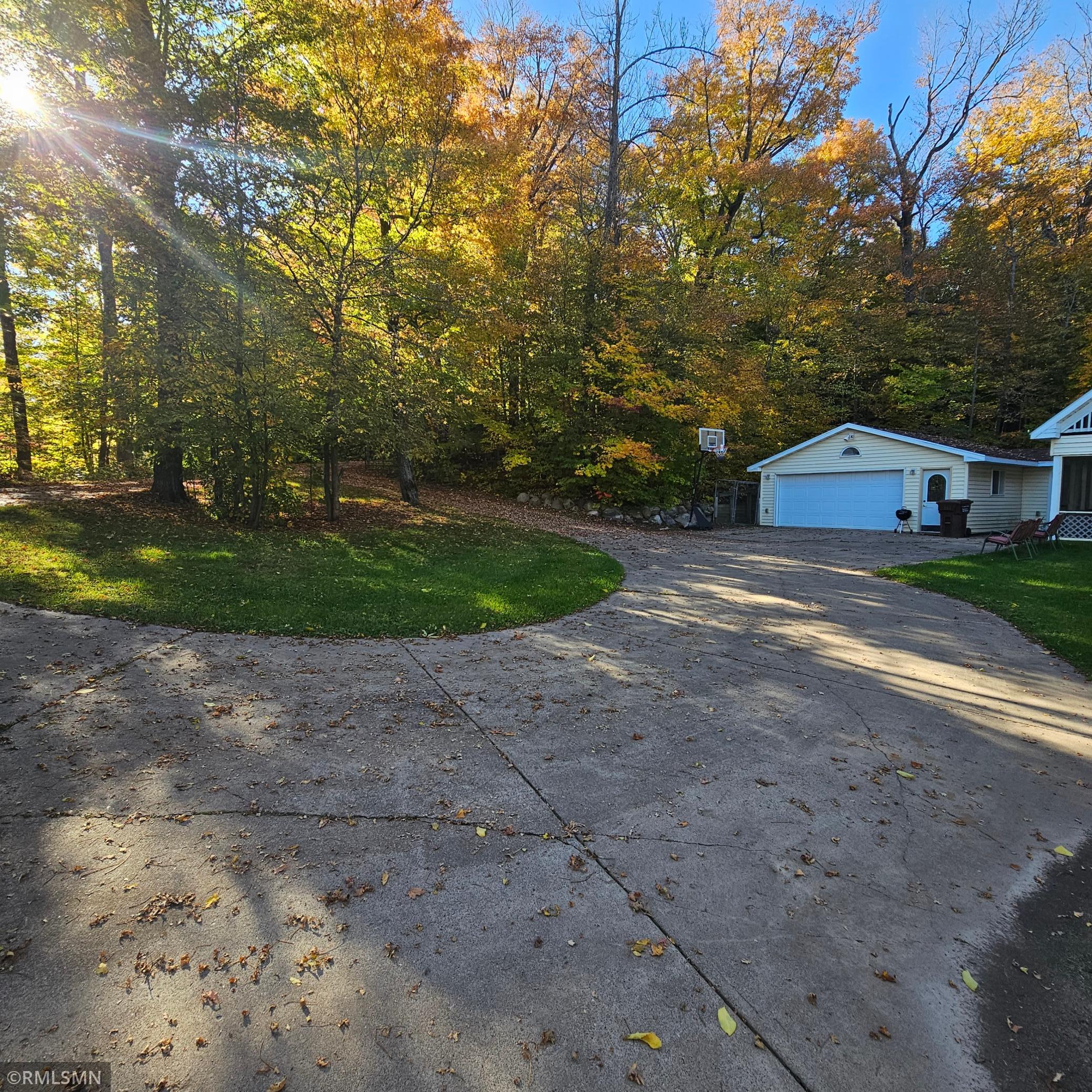 main property photo 11