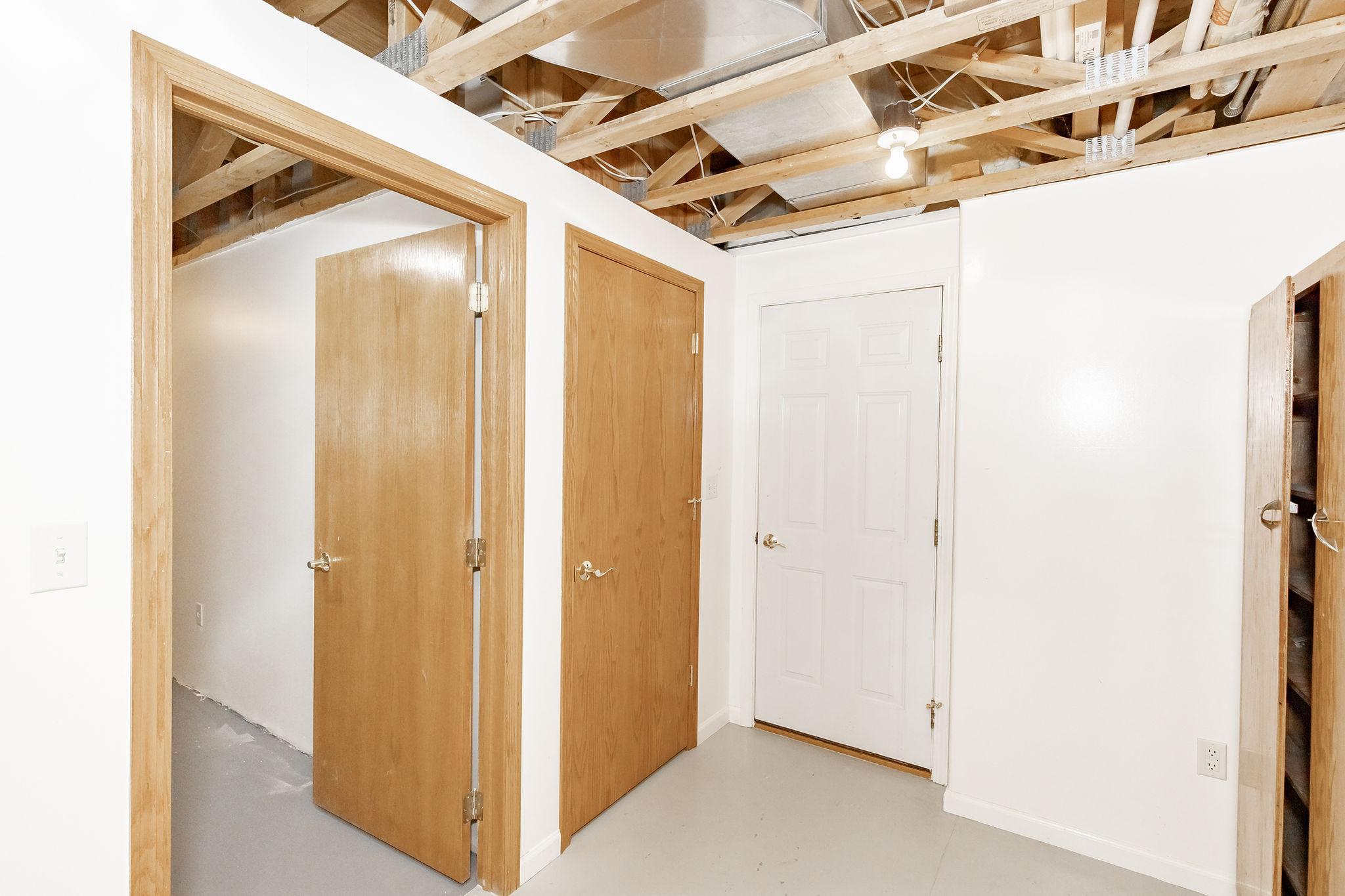 main property photo 50
