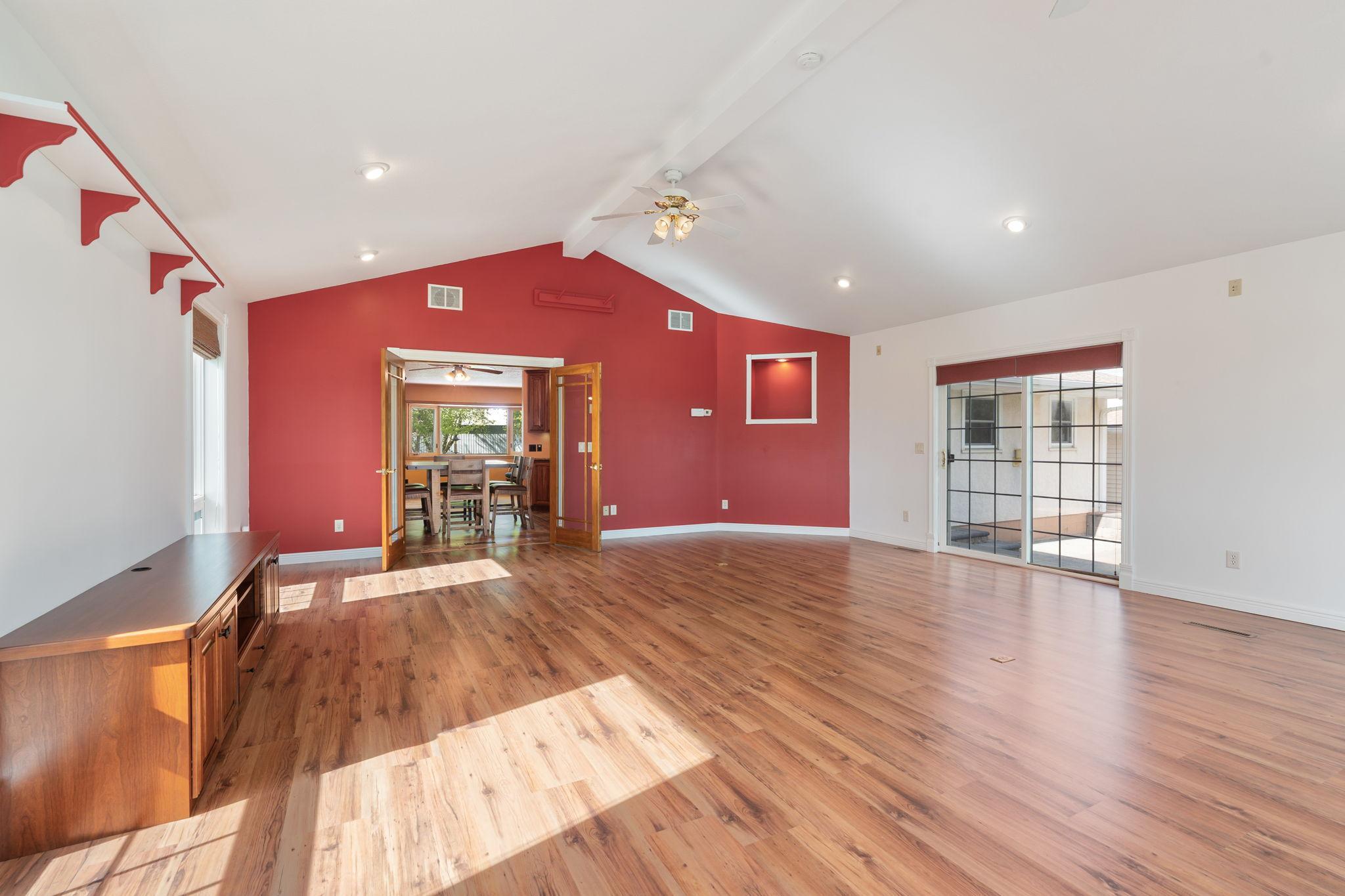 main property photo 113