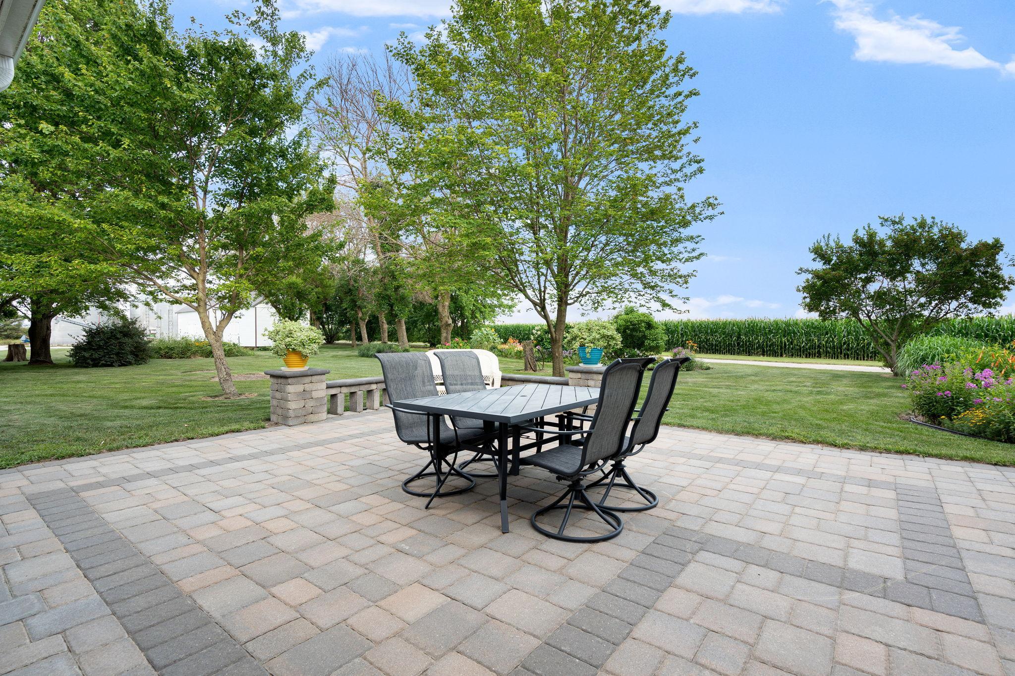 main property photo 50