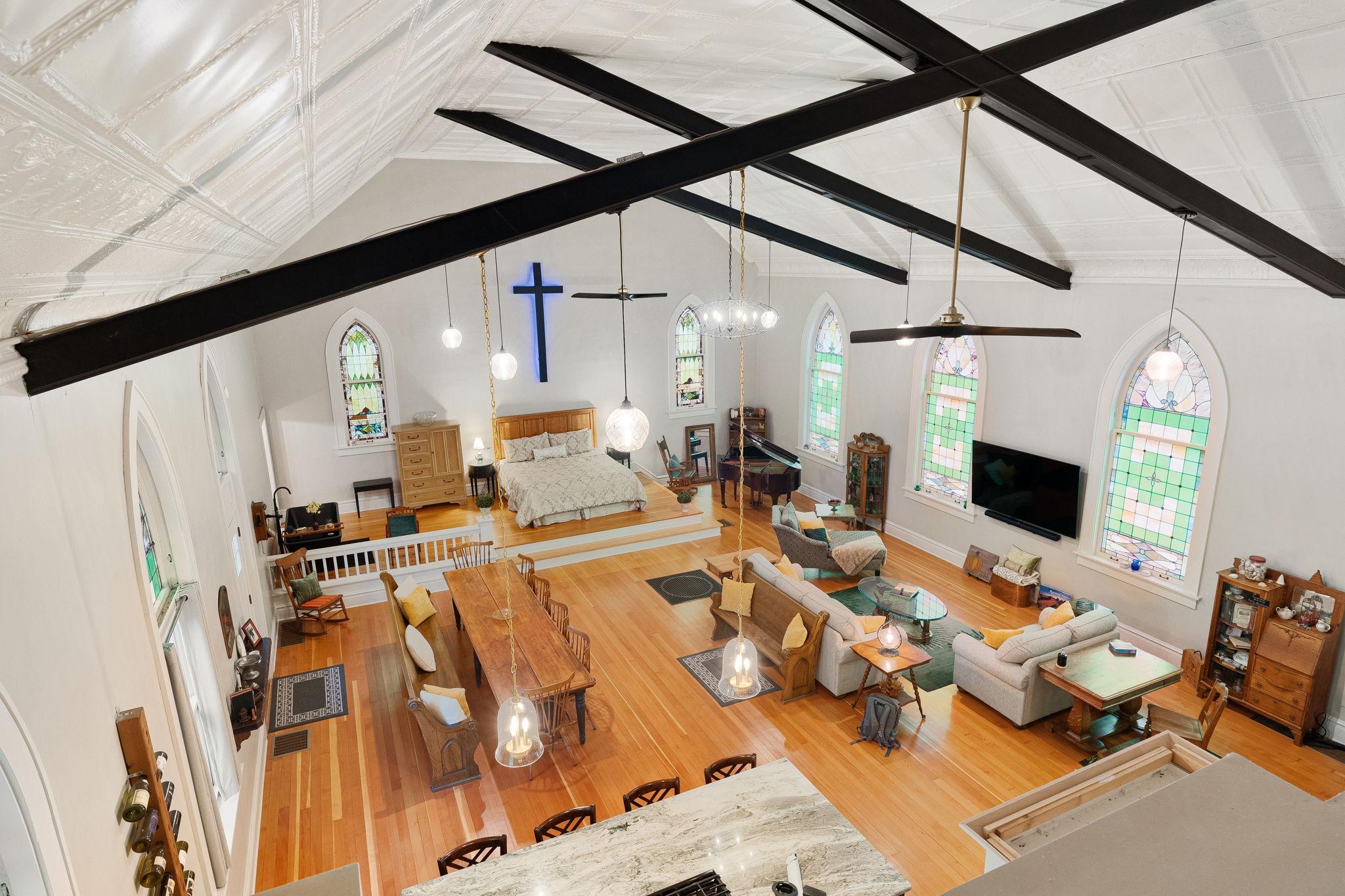 main property photo 6